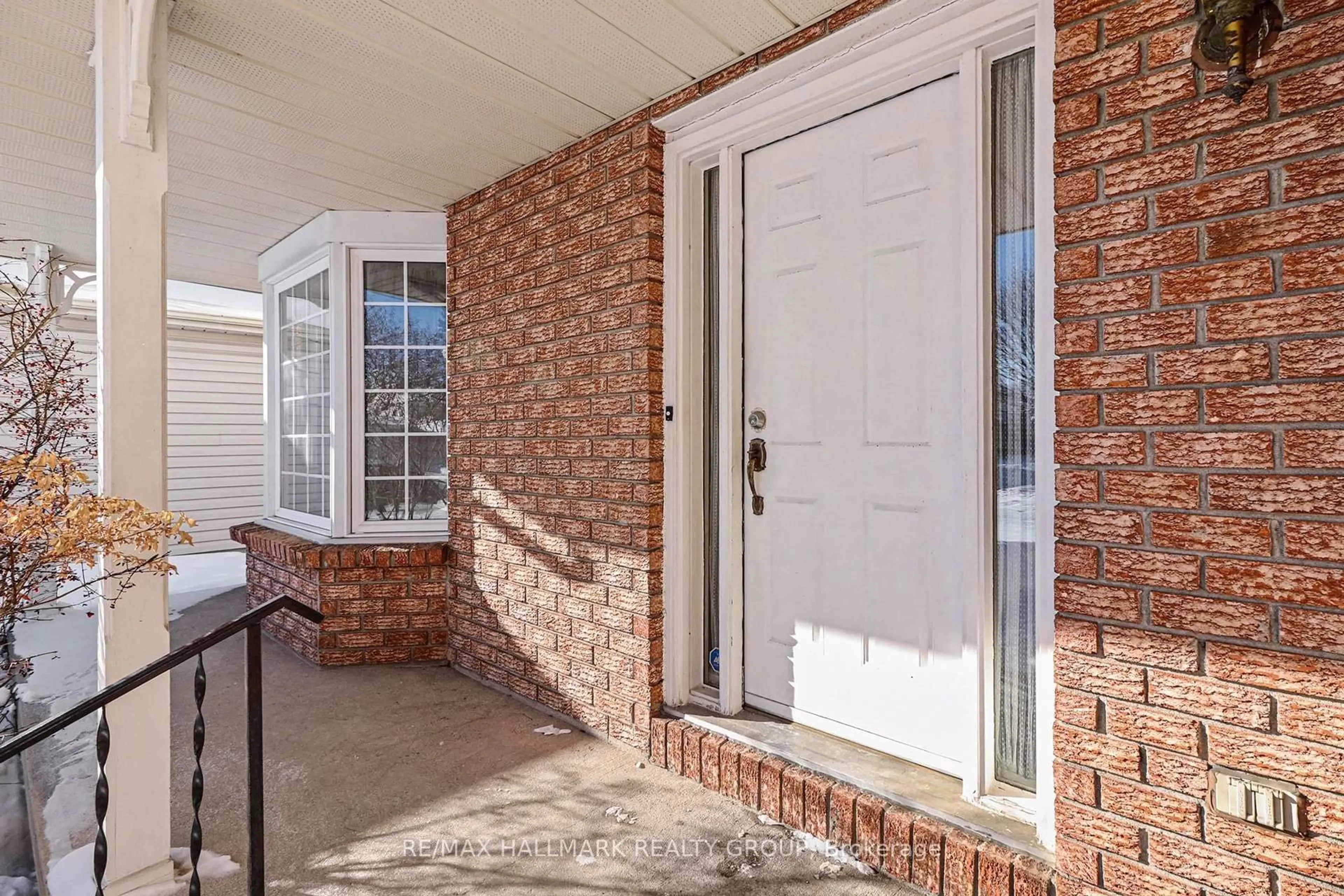 Unknown for 751 Merkley Dr, Orleans Ontario K4A 2T9