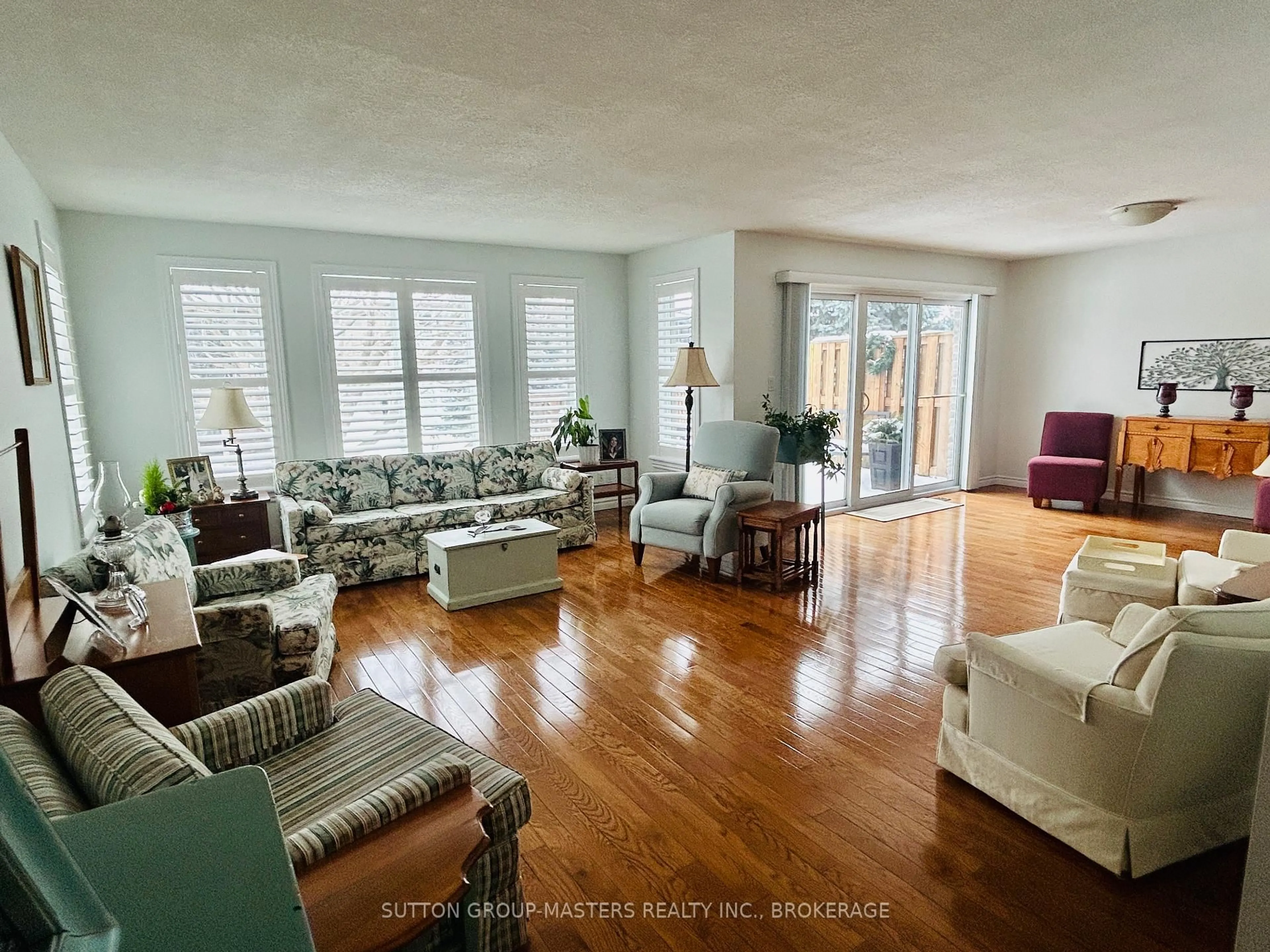 Living room with furniture, unknown for 160 Ellesmeer Ave, Kingston Ontario K7P 3H6