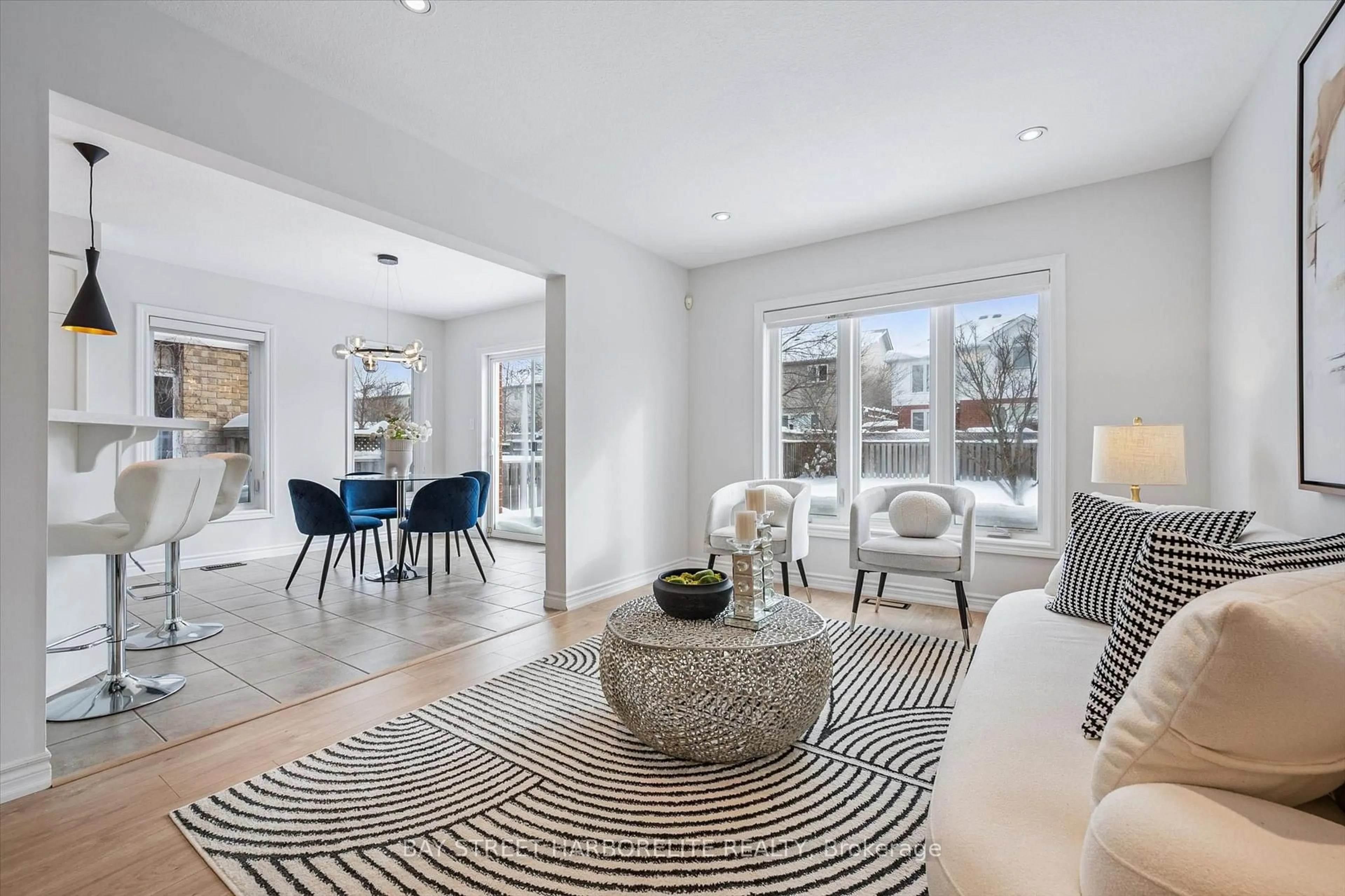 Living room with furniture, unknown for 128 CLOUGH Cres, Guelph Ontario N1L 0E4