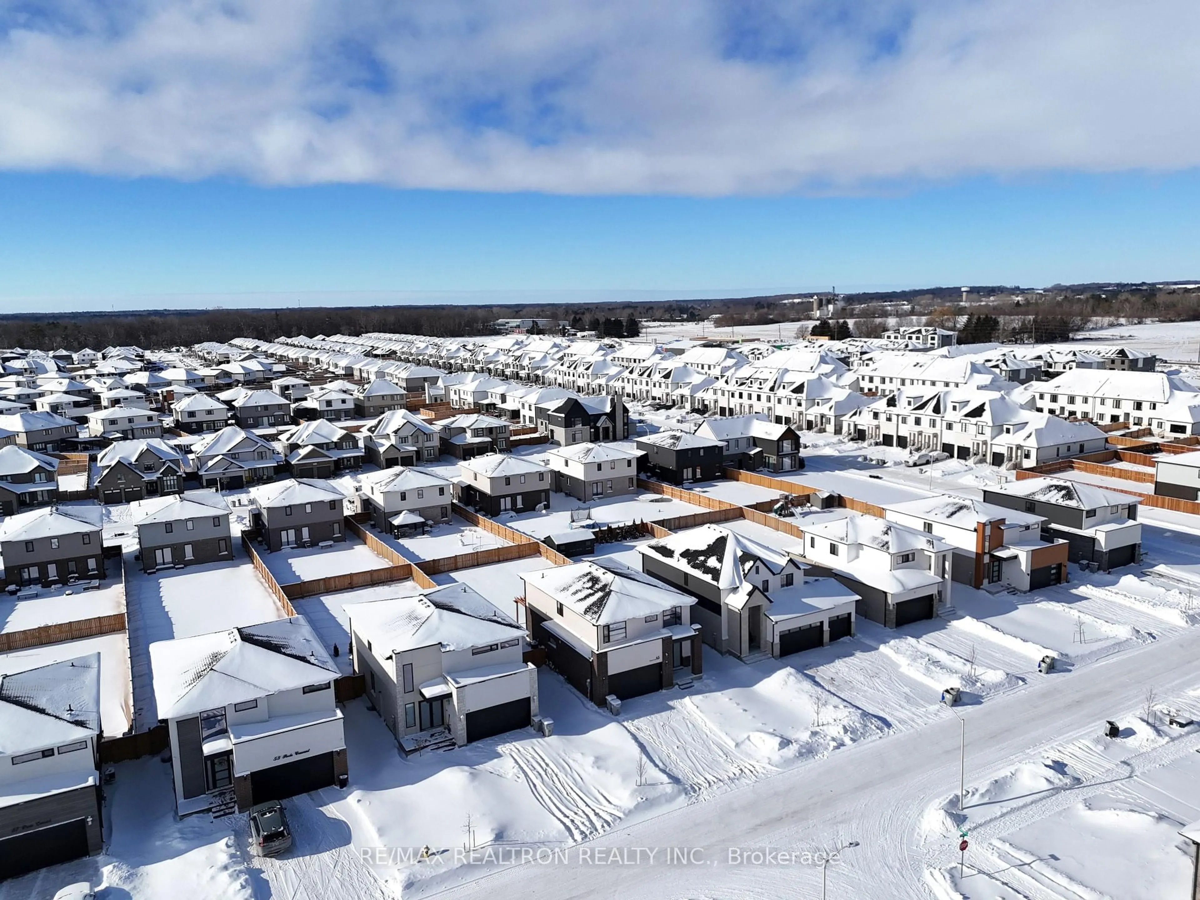 A pic from outside/outdoor area/front of a property/back of a property/a pic from drone, street for 45 Poole Cres, Middlesex Centre Ontario N0L 1R0