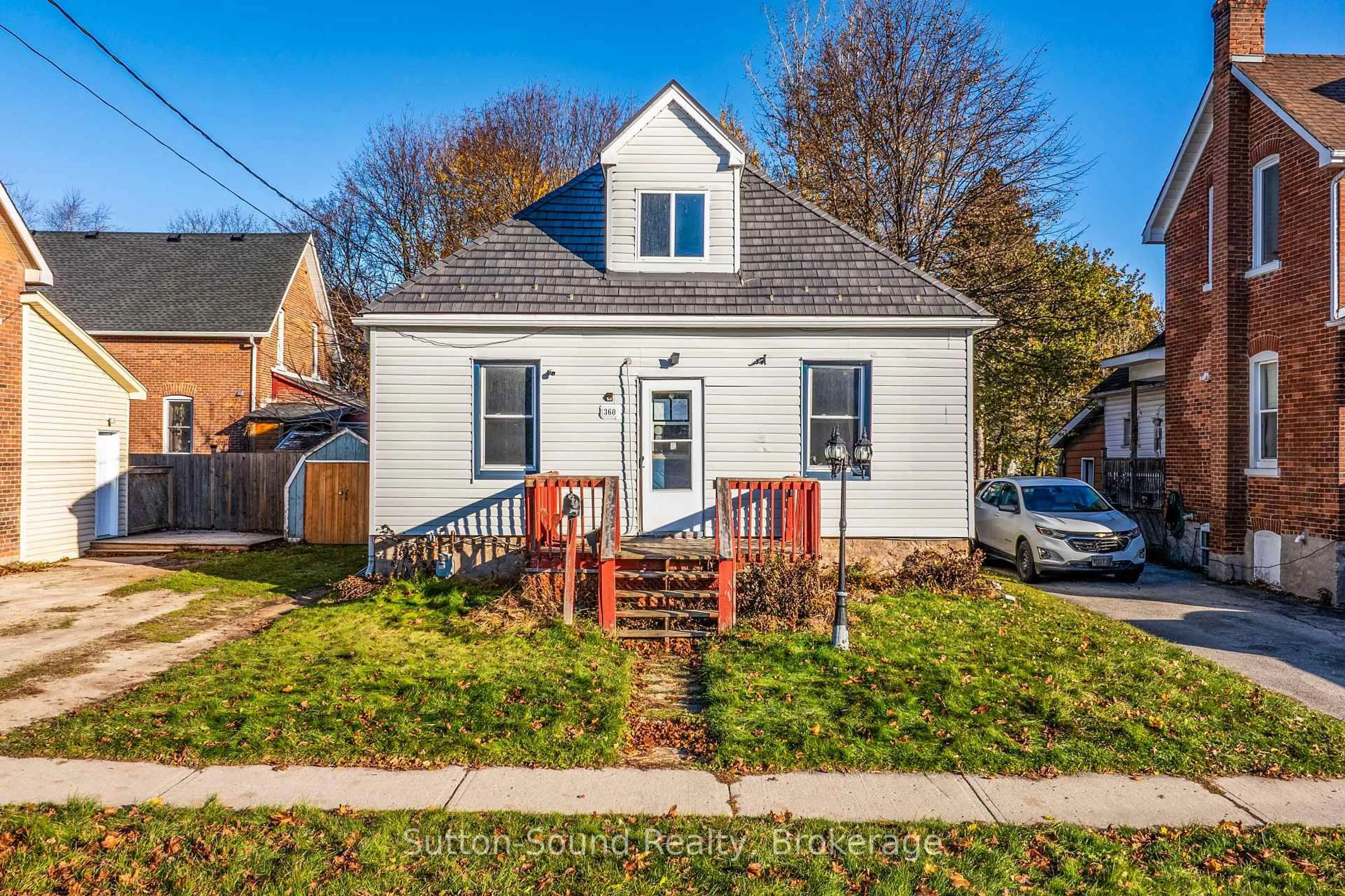 Home with brick exterior material, street for 360 16th St, Owen Sound Ontario N4K 4A3