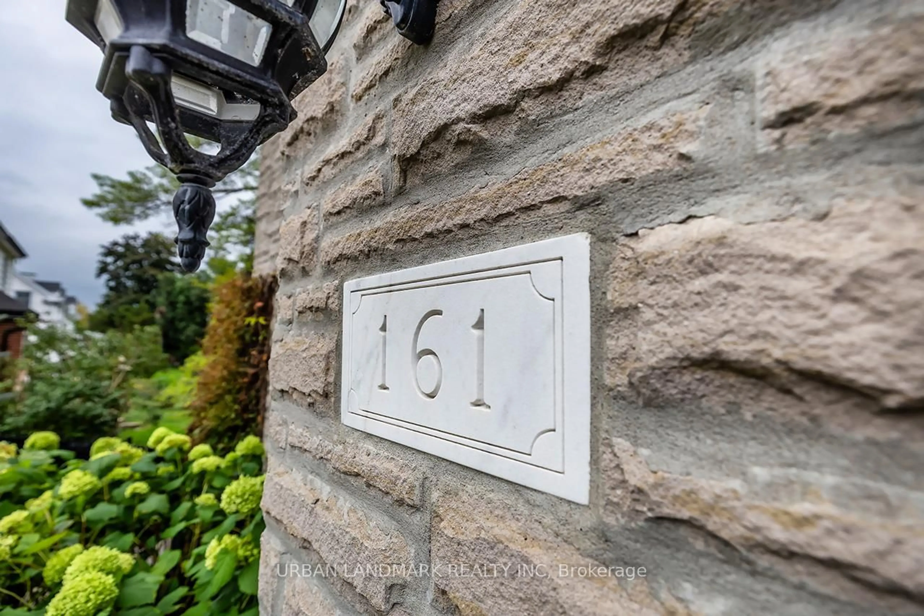 Unknown for 161 Maria St, Peterborough Ontario K9H 1B8