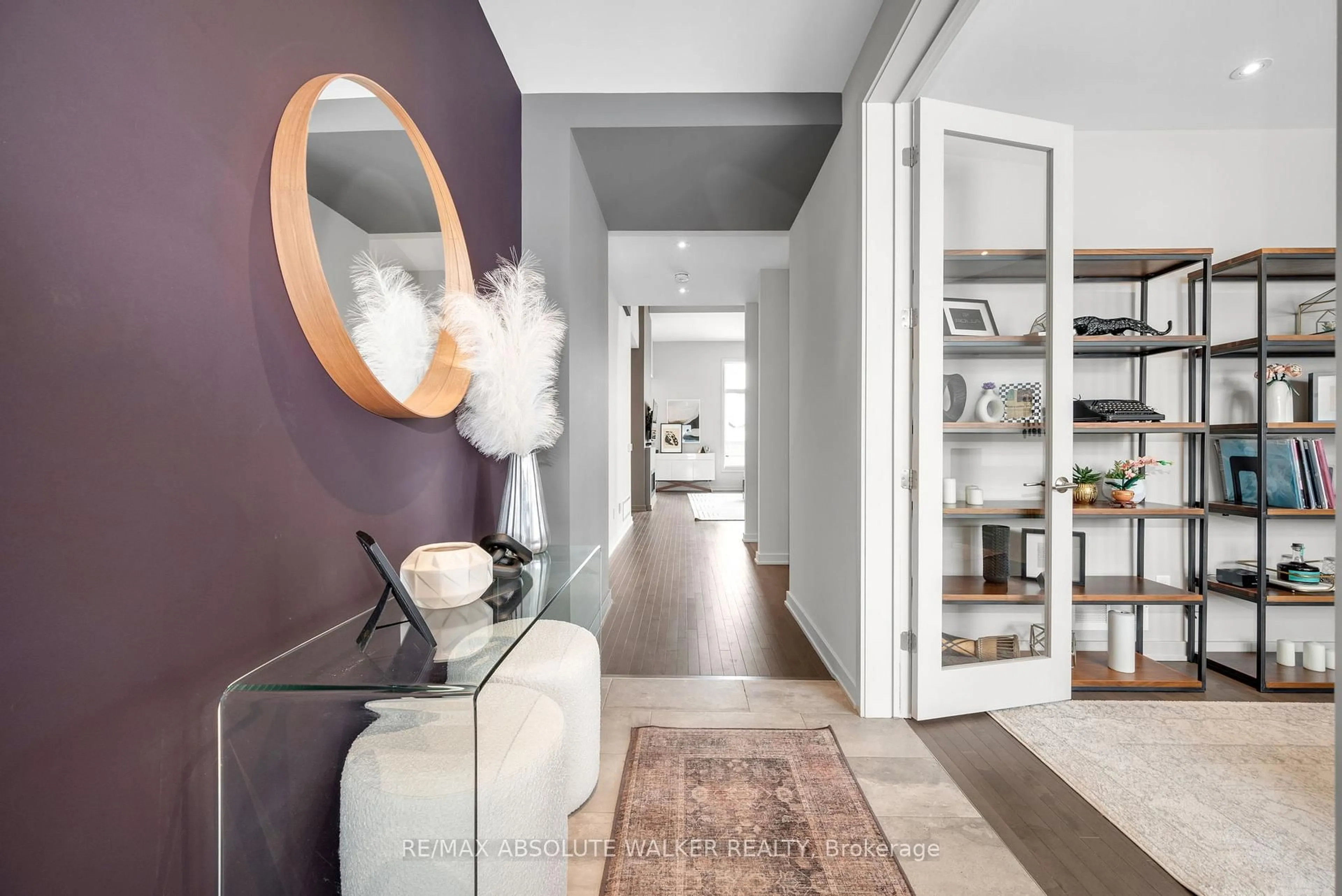 Indoor entryway for 149 Stonemeadow Dr, Ottawa Ontario K2M 0G9