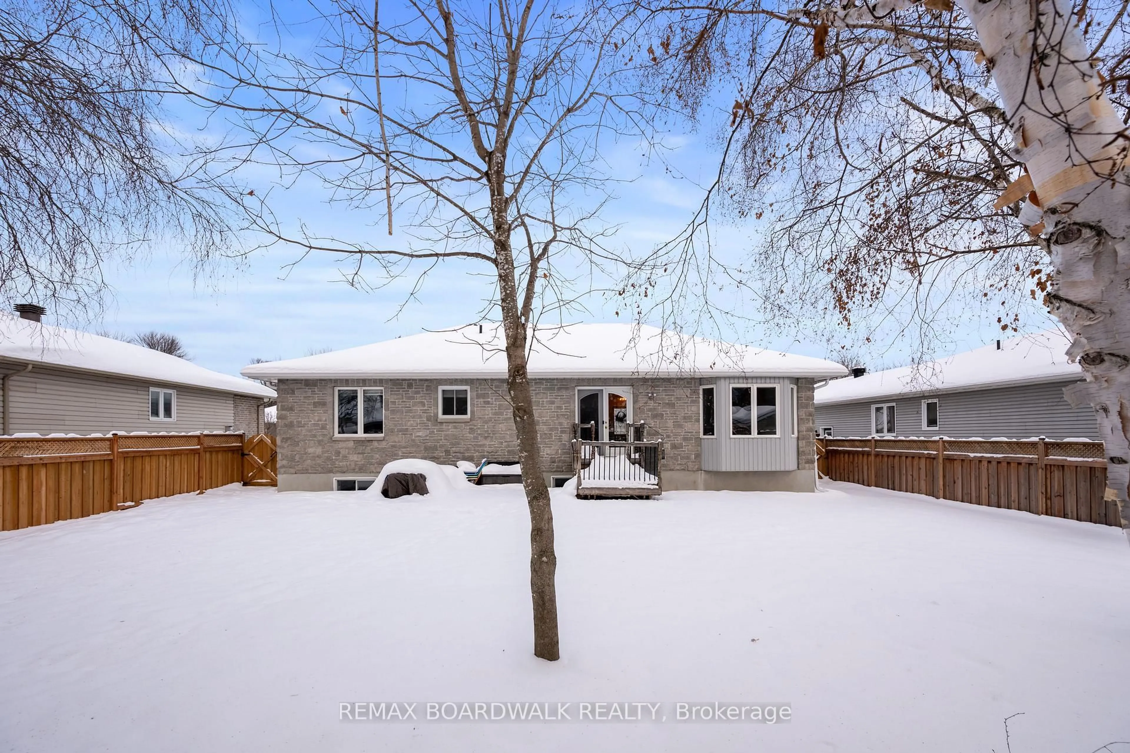 Unknown for 1017 Massie Dr, Prescott Ontario K0E 1T0