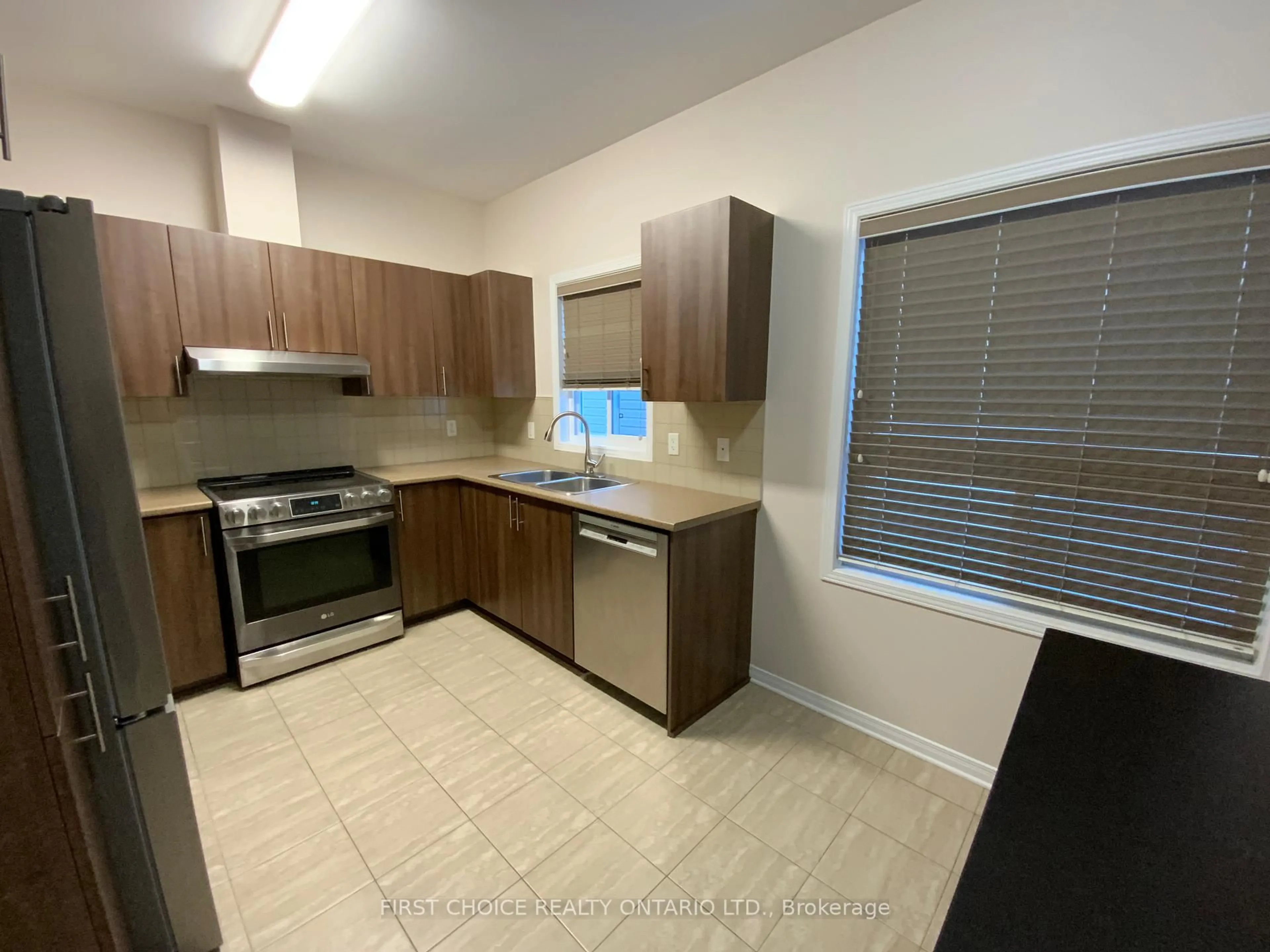 Standard kitchen, unknown for 281 Mercury St, Clarence-Rockland Ontario K4K 0G6