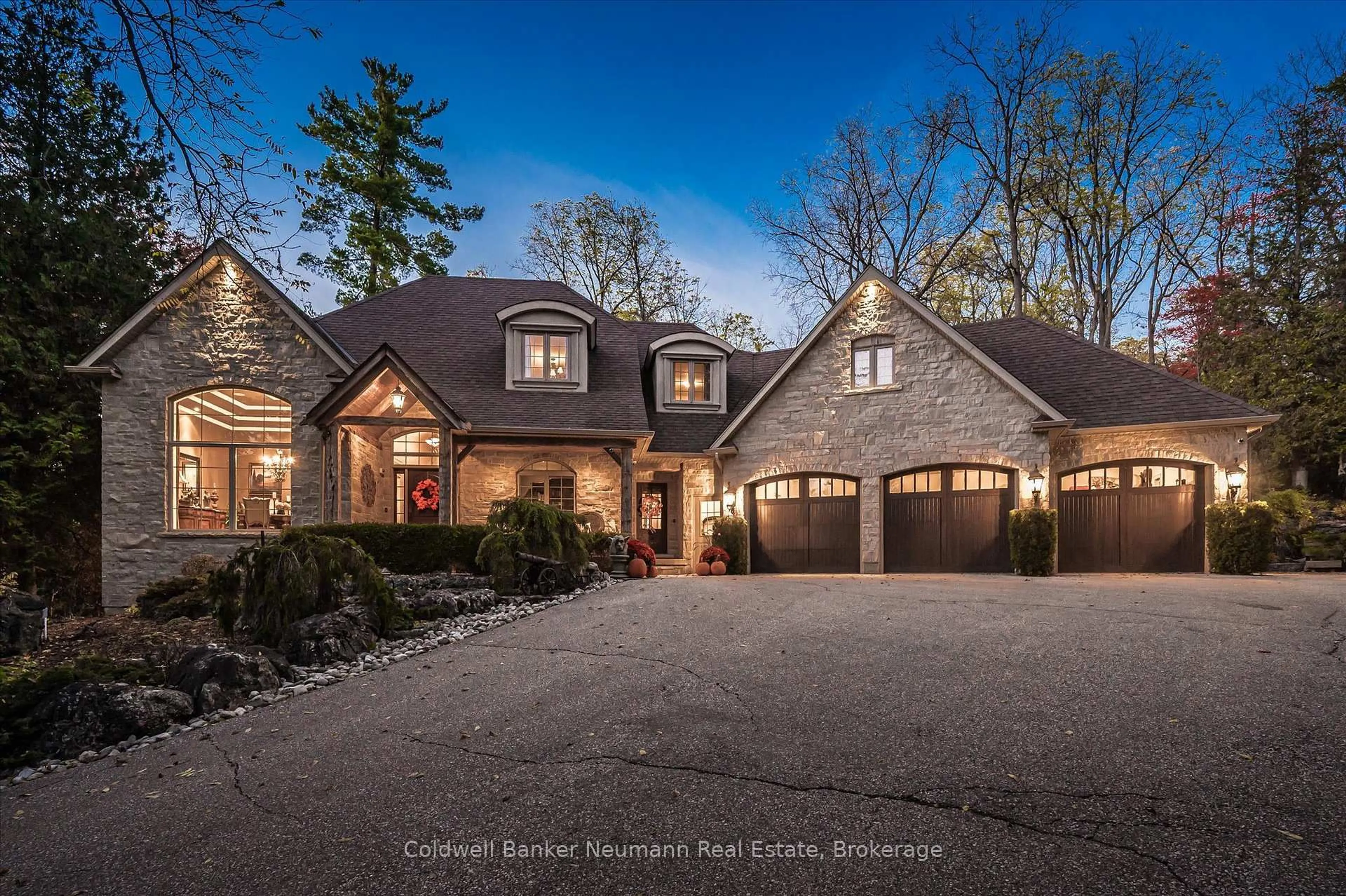 Home with brick exterior material, unknown for 198 Pasmore St, Guelph/Eramosa Ontario N0B 2K0