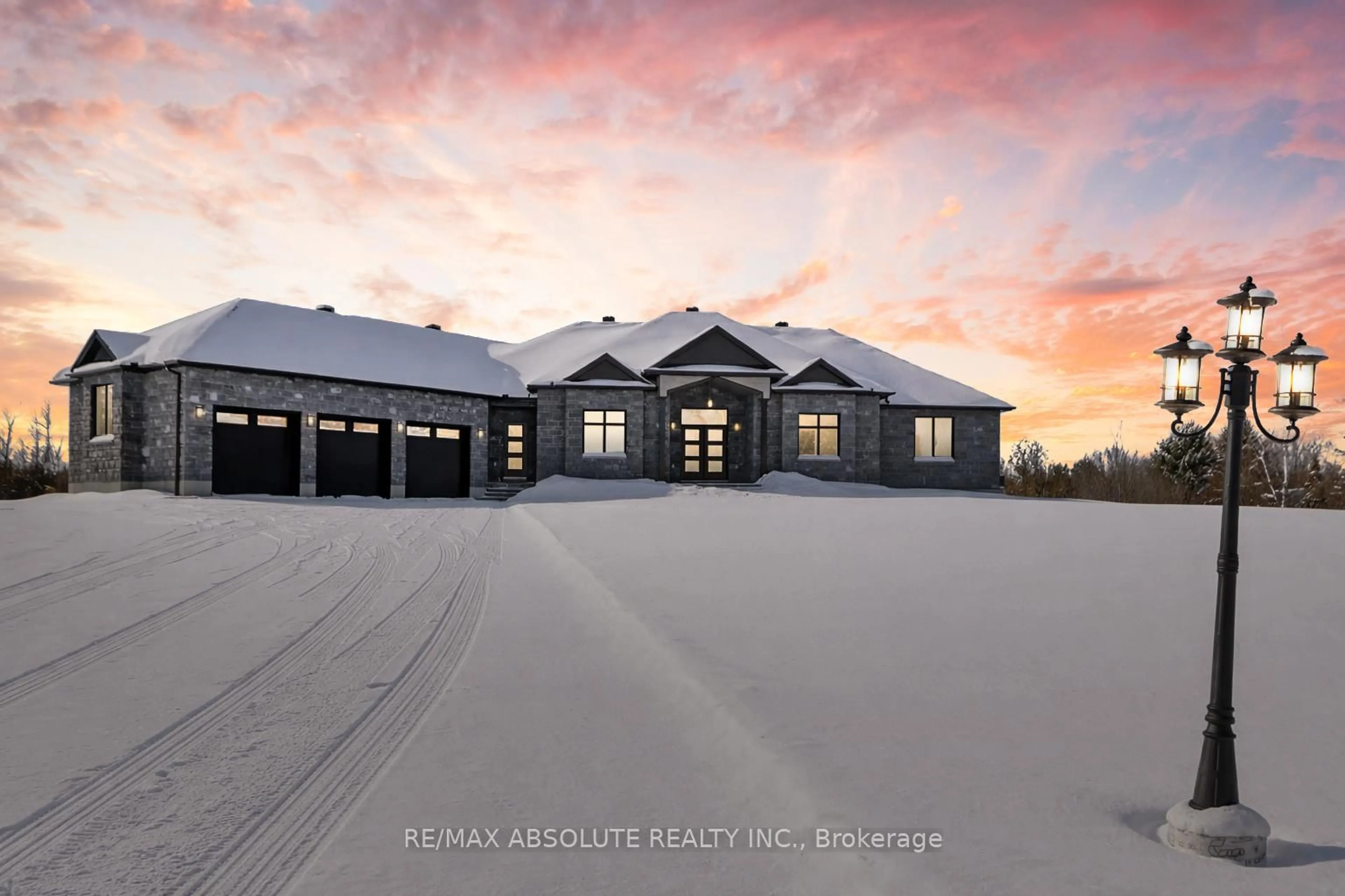 Unknown for 989 William Mooney Rd, Carp Ontario K0A 1L0