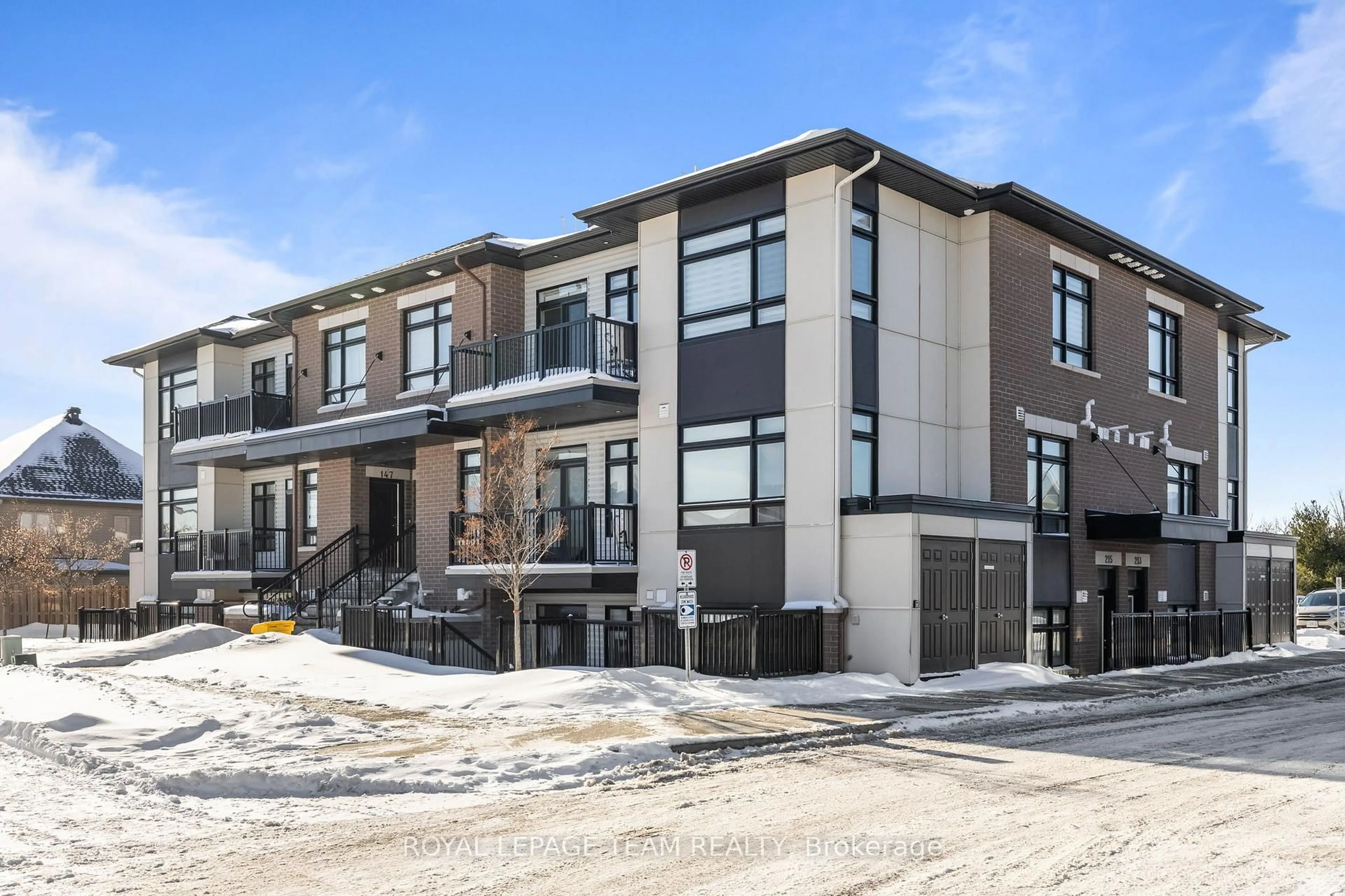 Unknown for 213 Big Sky Private, Ottawa Ontario K1T 0M8