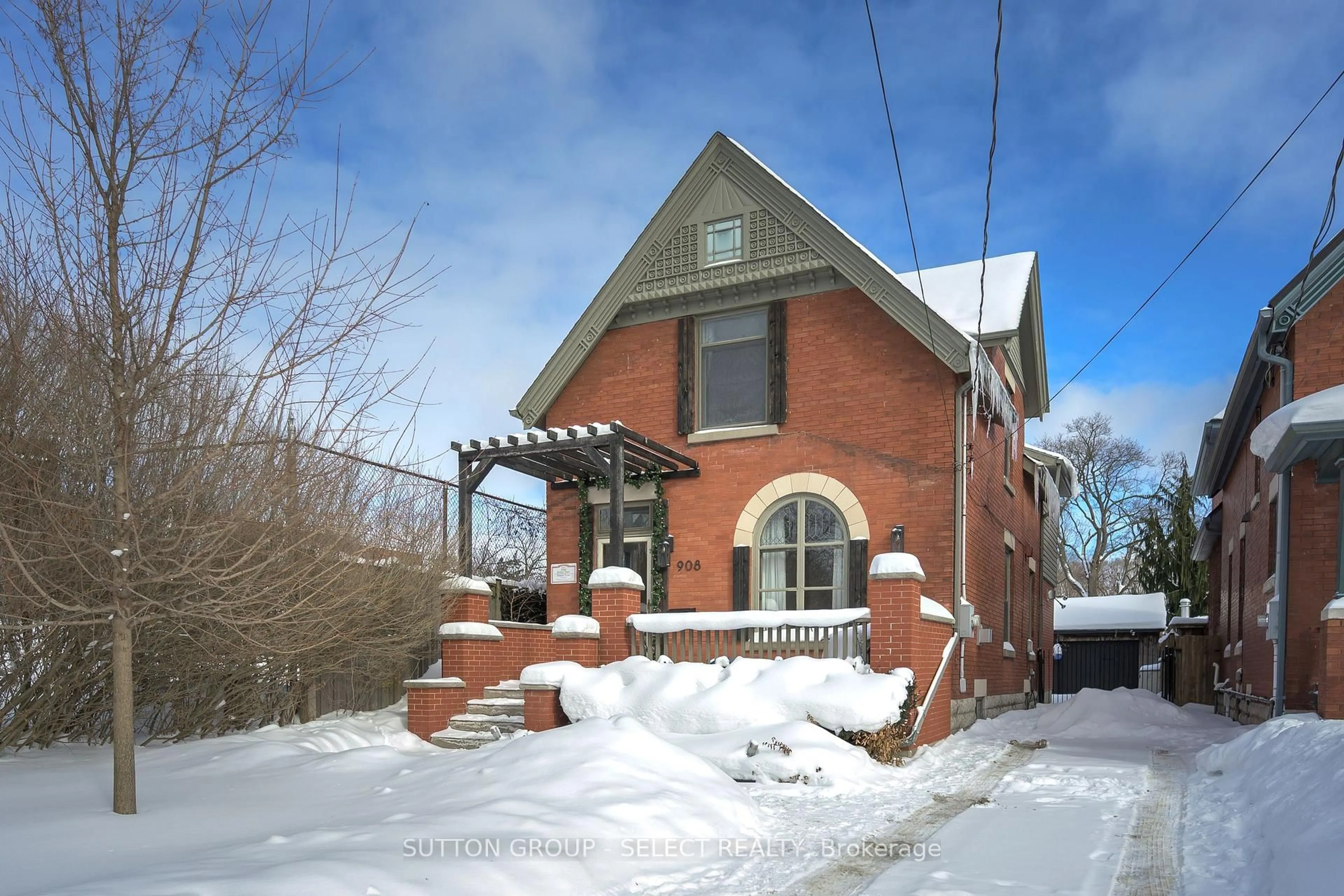 Home with brick exterior material, street for 908 Maitland St, London East Ontario N5Y 2X1