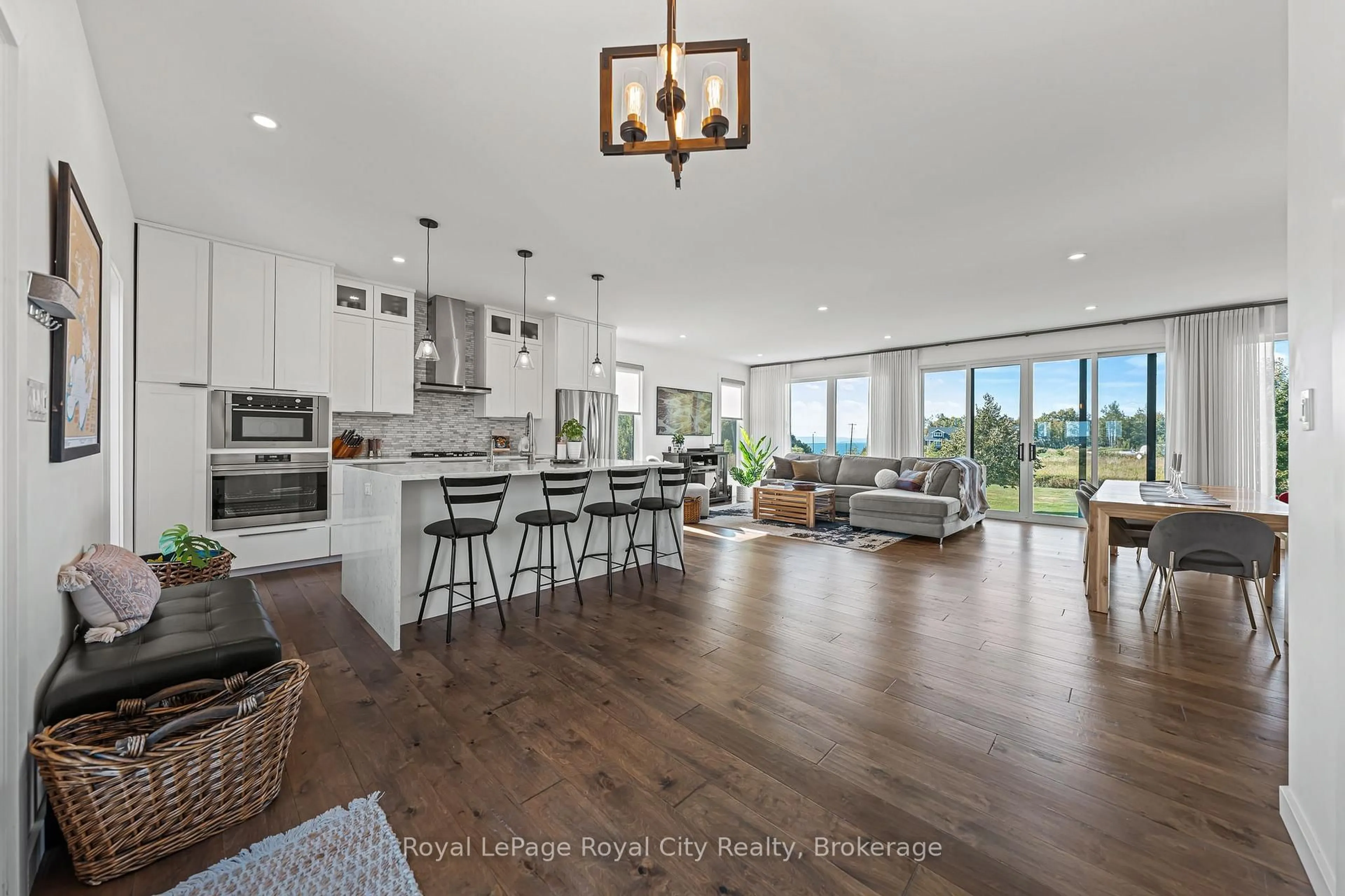 Open concept kitchen, unknown for 103 Ugovsek Cres, Meaford Ontario N0H 1B0