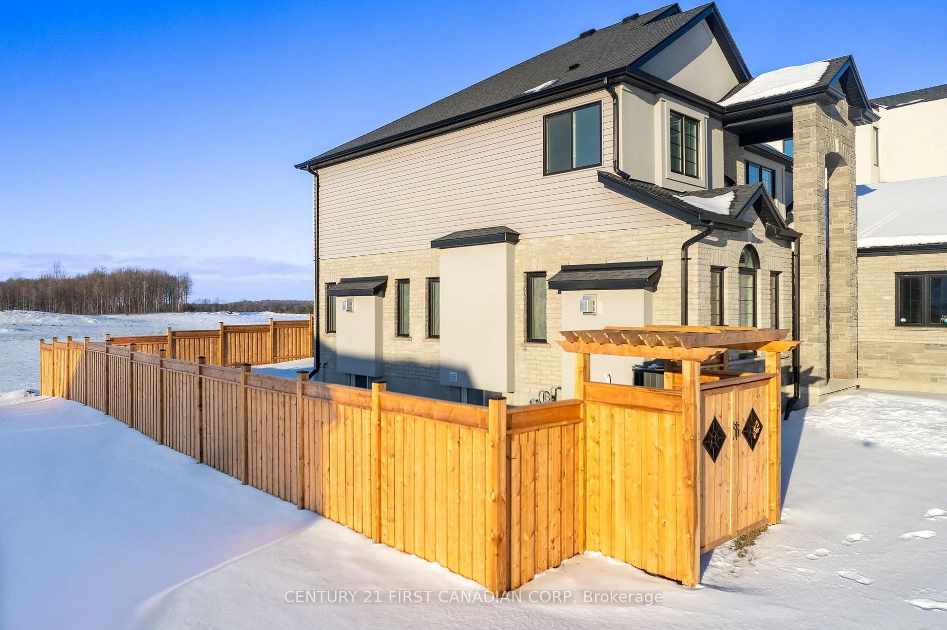 A pic from outside/outdoor area/front of a property/back of a property/a pic from drone, street for 828 Kleinburg Dr, London North Ontario N5X 3Z1