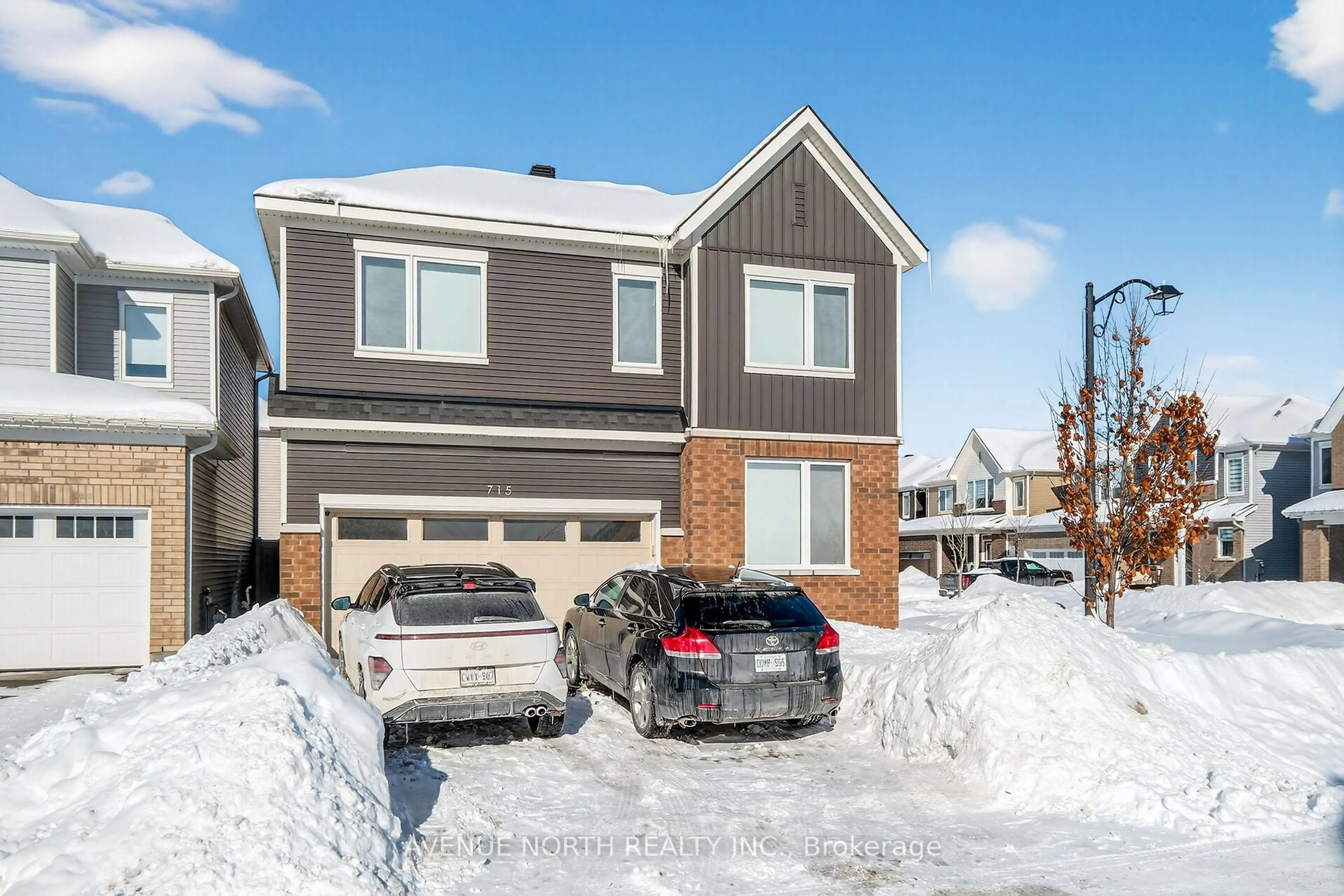 Unknown for 715 Vennecy Terr, Ottawa Ontario K1W 0N3