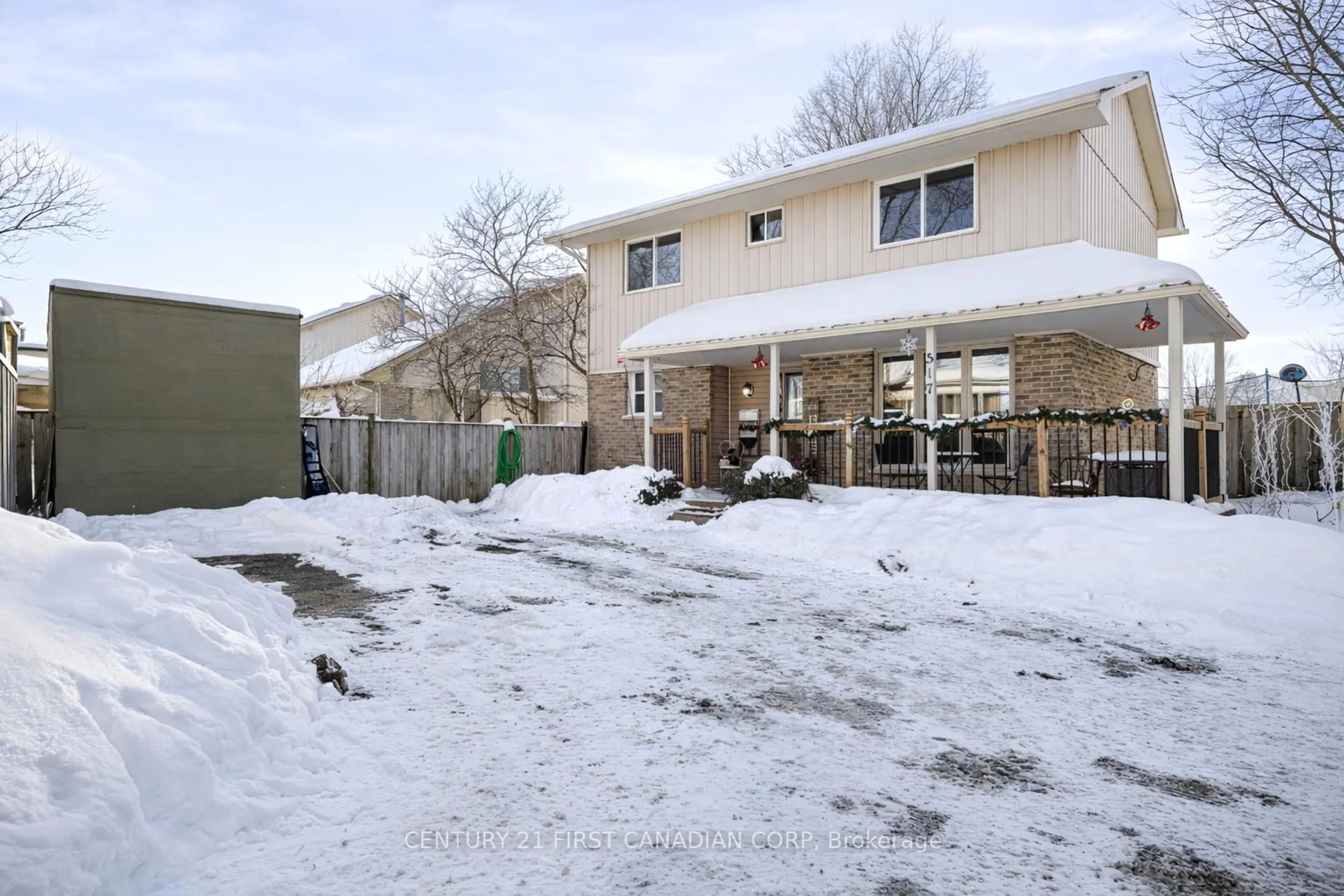 A pic from outside/outdoor area/front of a property/back of a property/a pic from drone, street for 517 Ferndale Crt, London South Ontario N6C 5C2