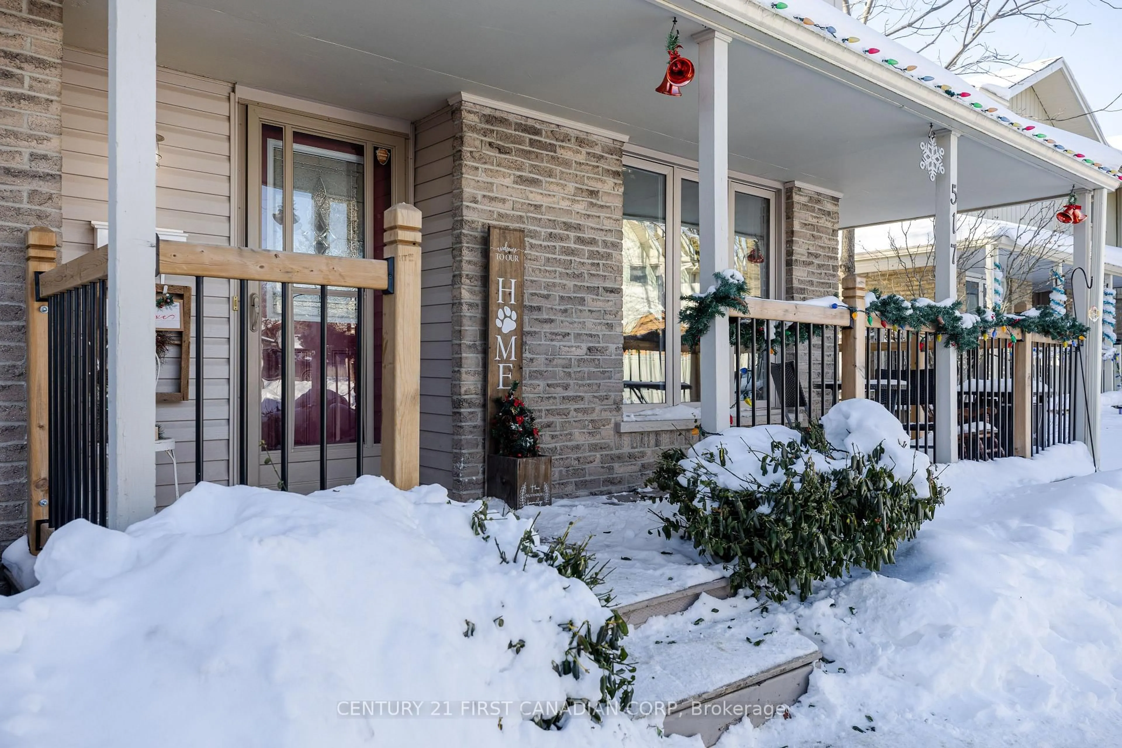 Indoor entryway for 517 Ferndale Crt, London South Ontario N6C 5C2