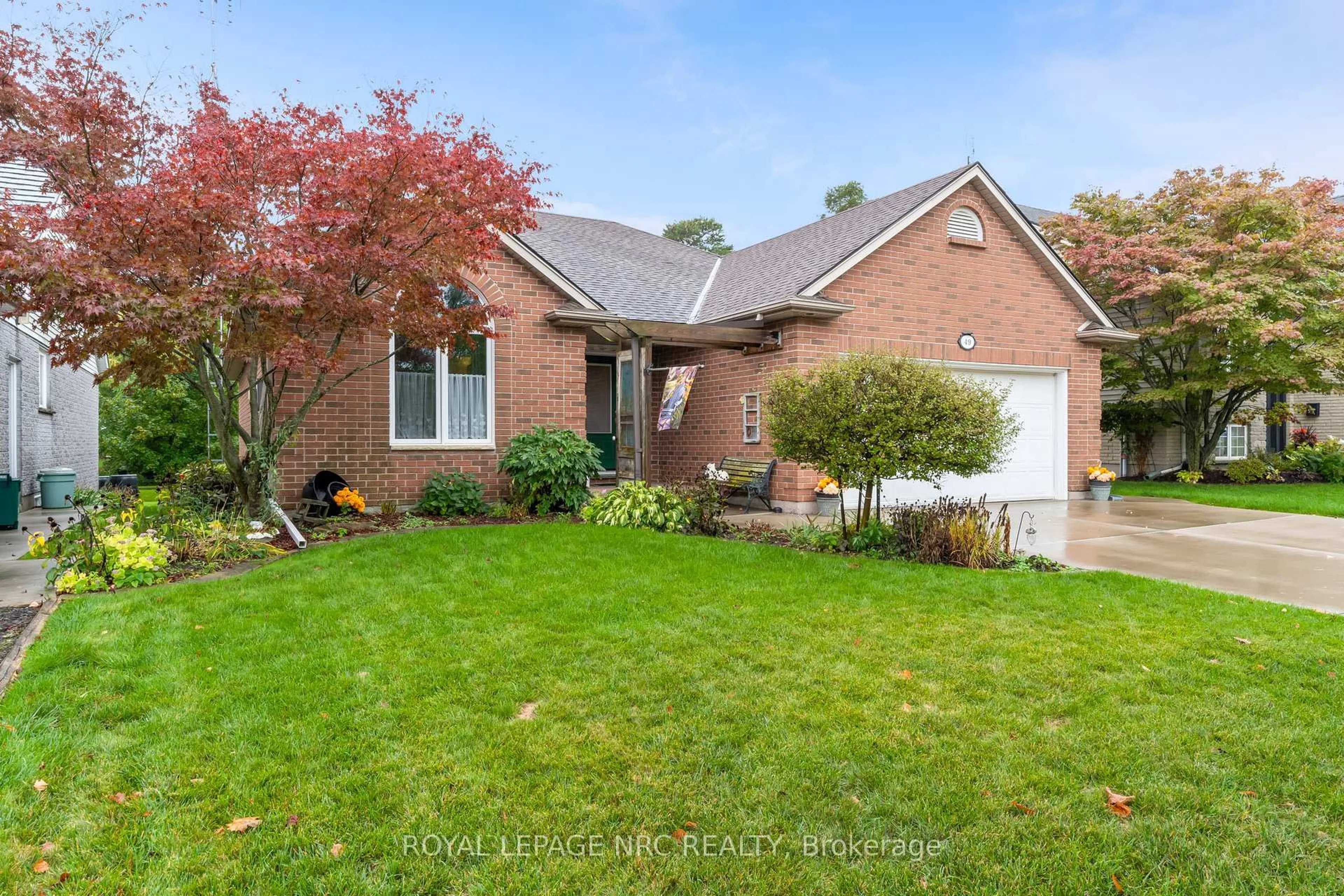 Home with brick exterior material, street for 49 Cedar Park Dr, Welland Ontario L3C 7C8