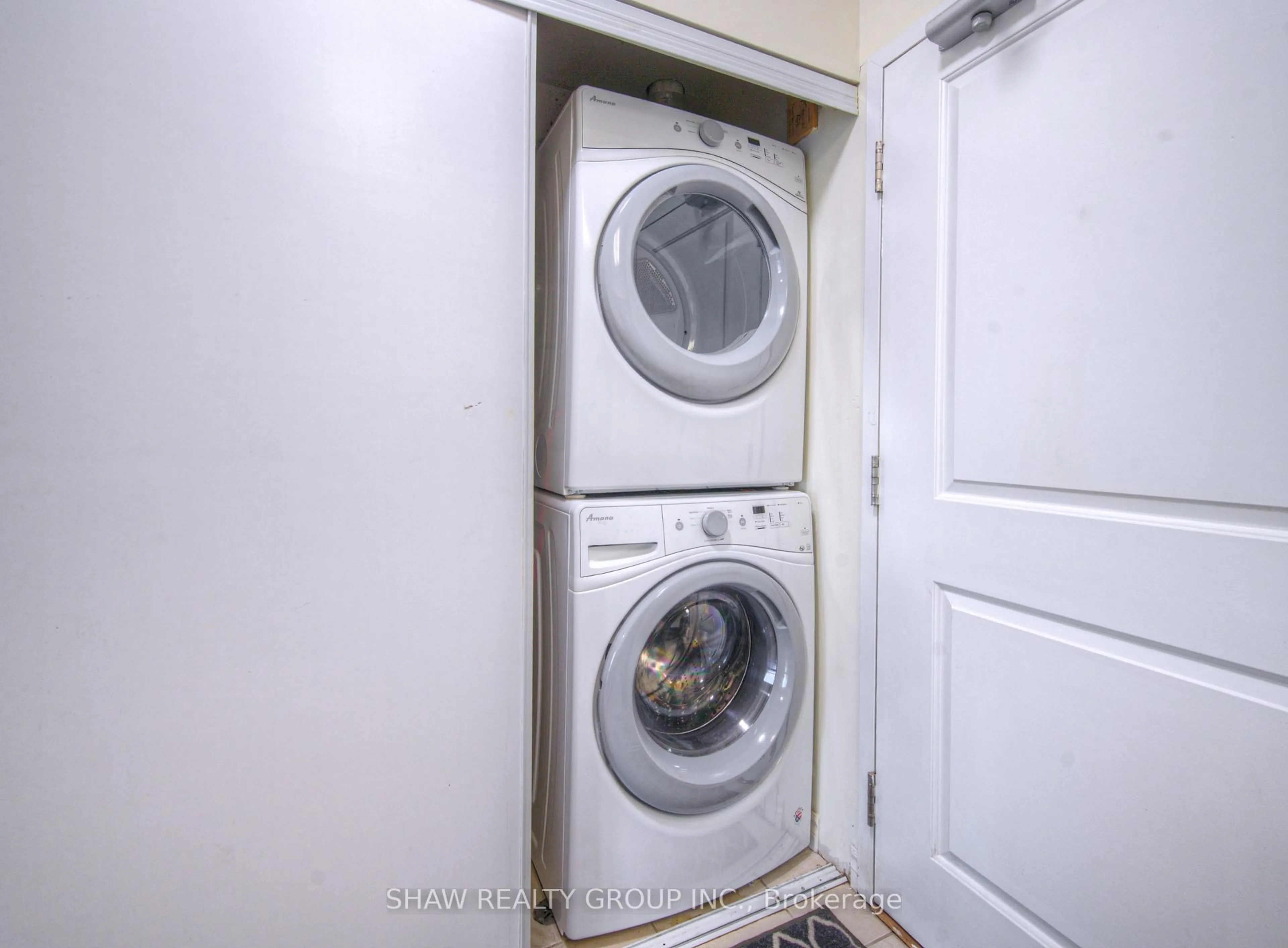 Laundry room for 1077 Gordon St #418, Guelph Ontario N1G 0E3