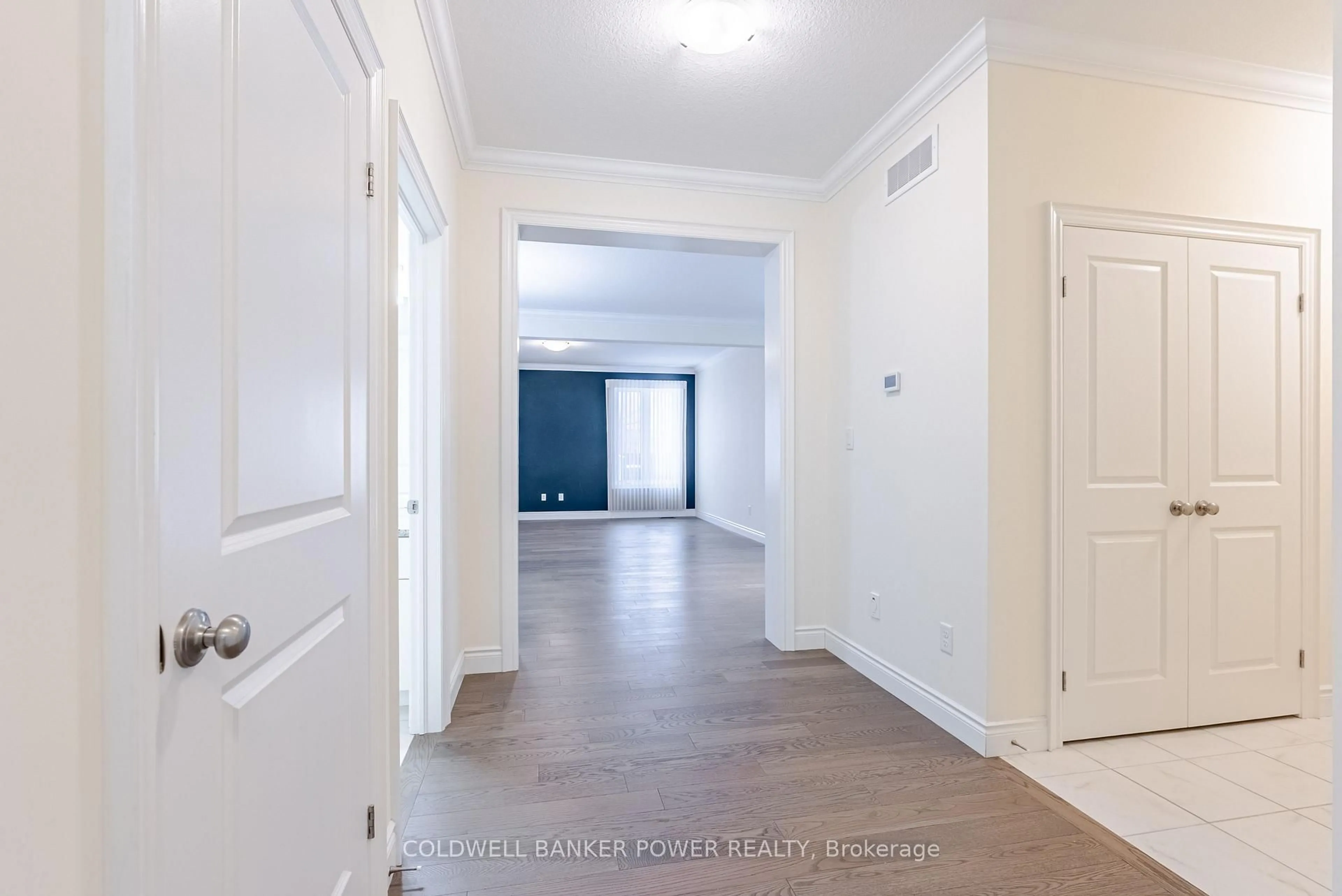 Indoor entryway for 2277 Tokala Tr, London North Ontario N6G 0N6