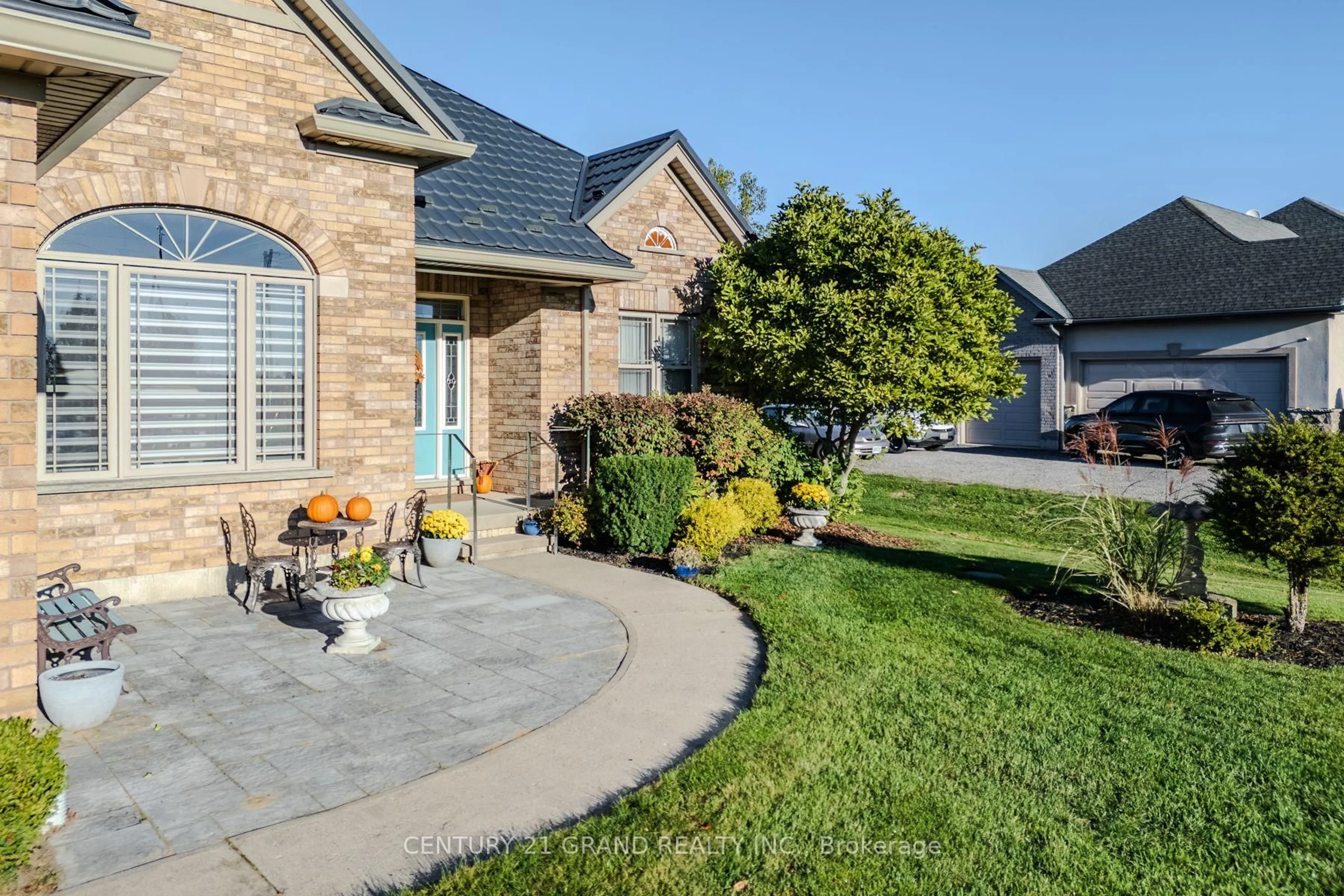 Home with brick exterior material, street for 315 Brant County Road 18 Rd, Brantford Ontario N3T 5L9