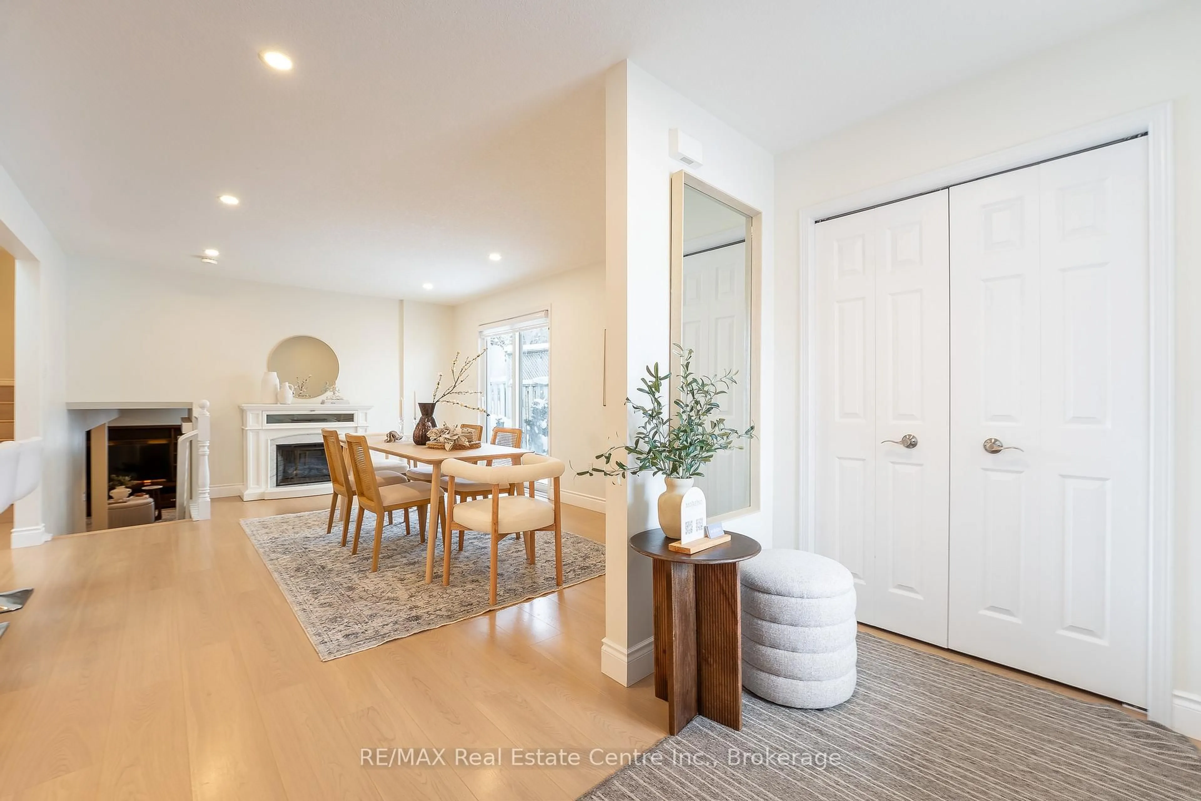 Indoor entryway for 408 Joseph St, Wilmot Ontario N3A 1G3