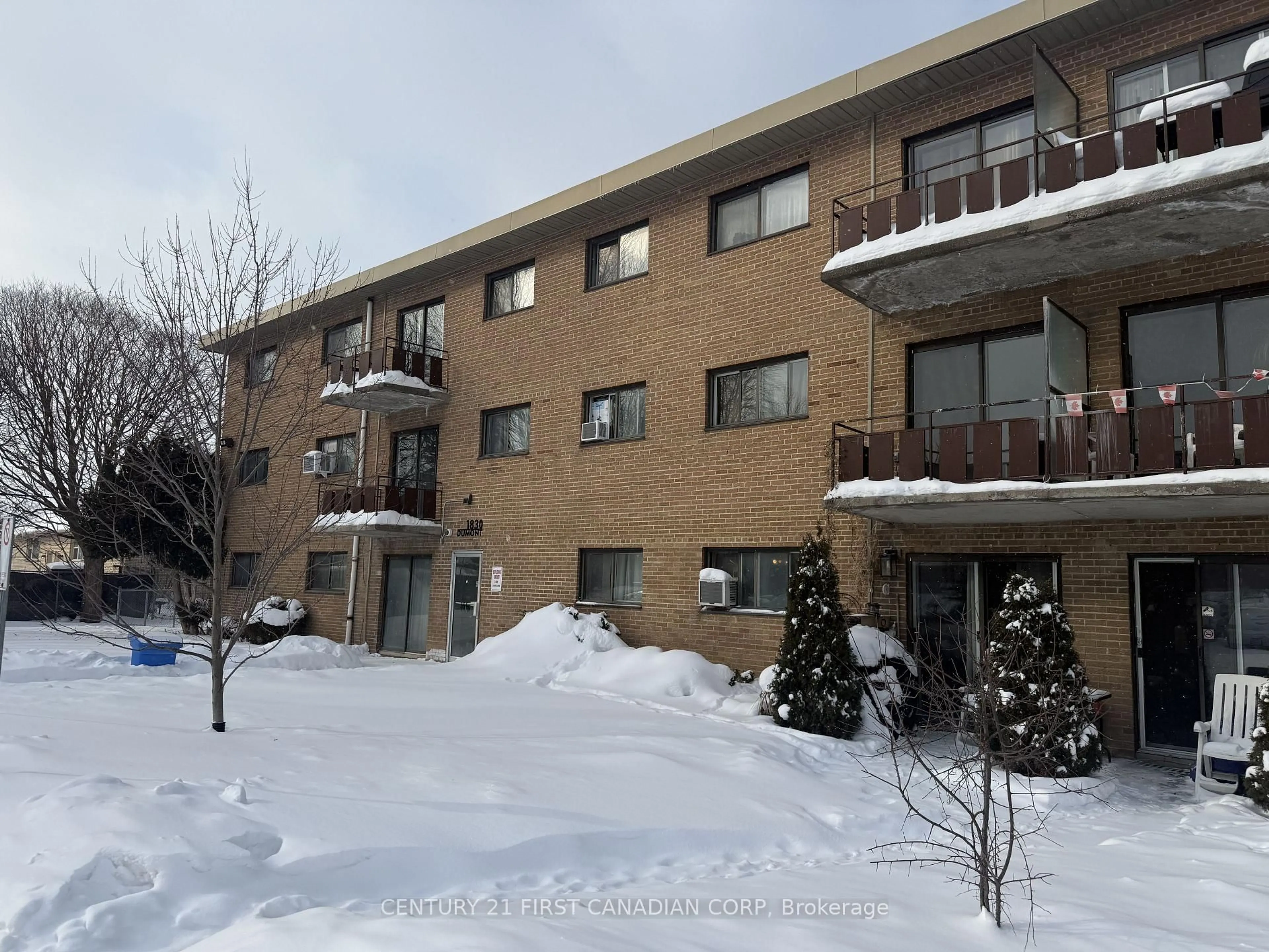 Patio, unknown for 1830 Dumont St #210, London East Ontario N5W 2S1