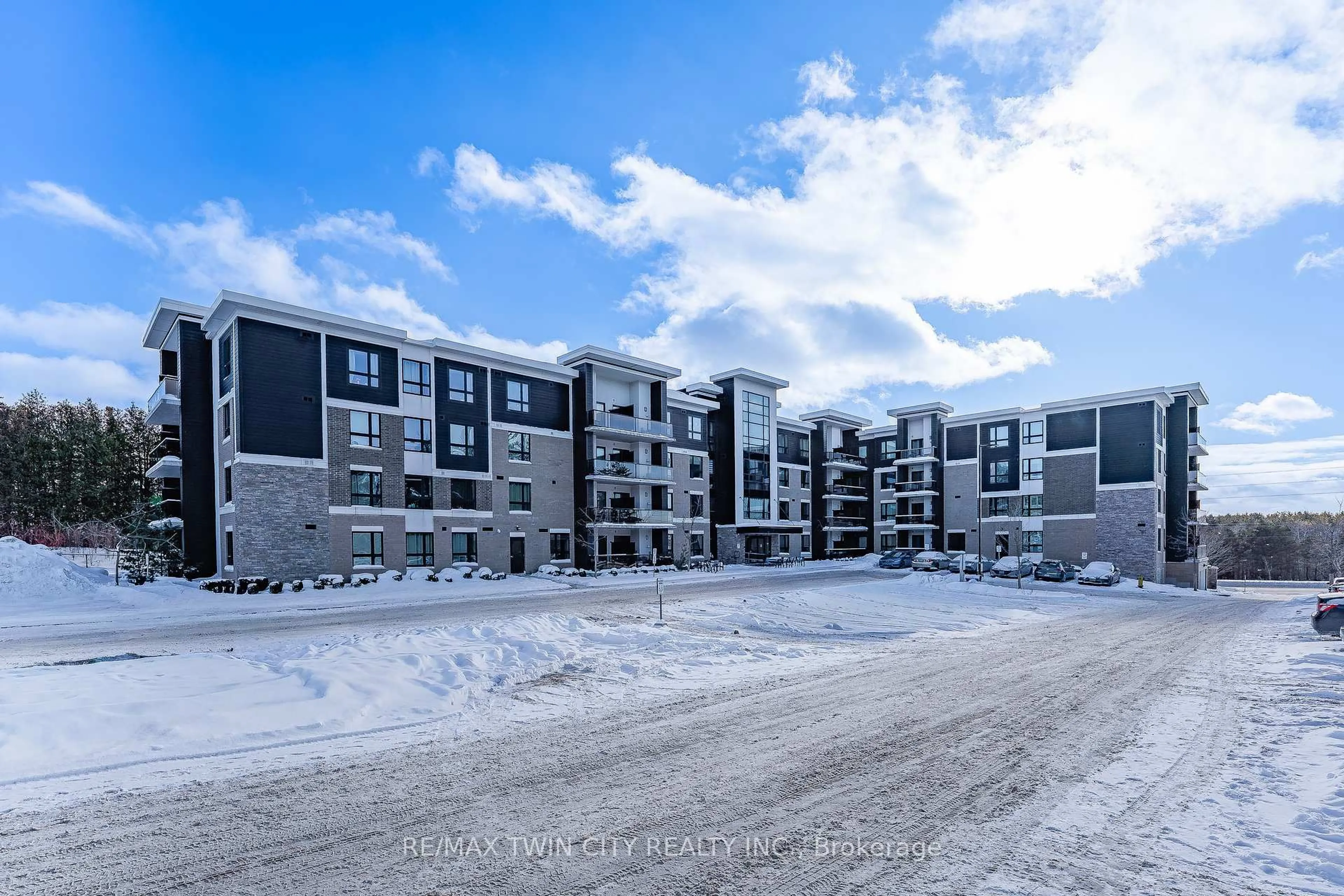 A pic from outside/outdoor area/front of a property/back of a property/a pic from drone, unknown for 1280 Gordon St #305, Guelph Ontario N1L 0N6