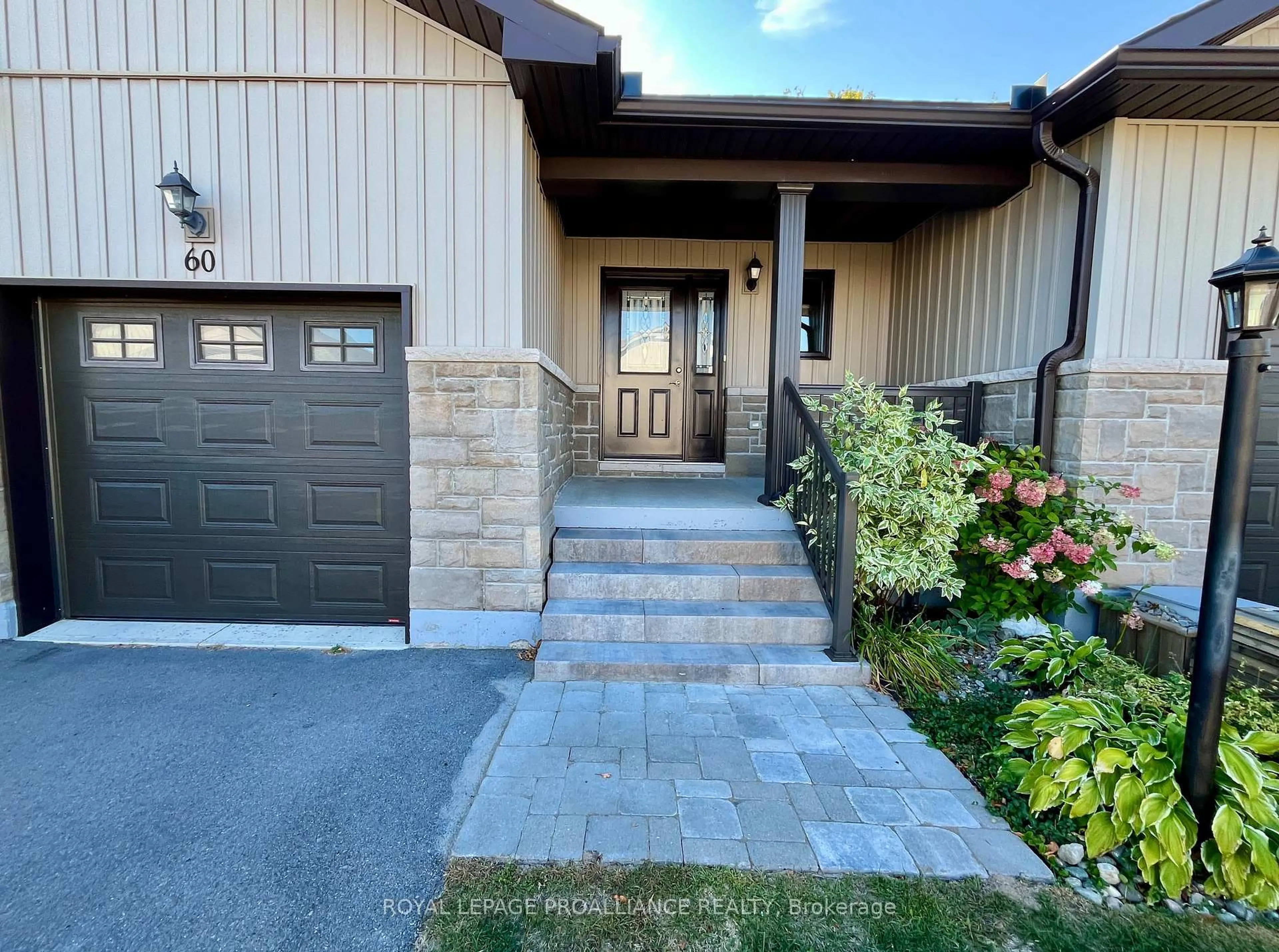 Indoor entryway for 60 Conger Dr, Prince Edward County Ontario K0K 3L0