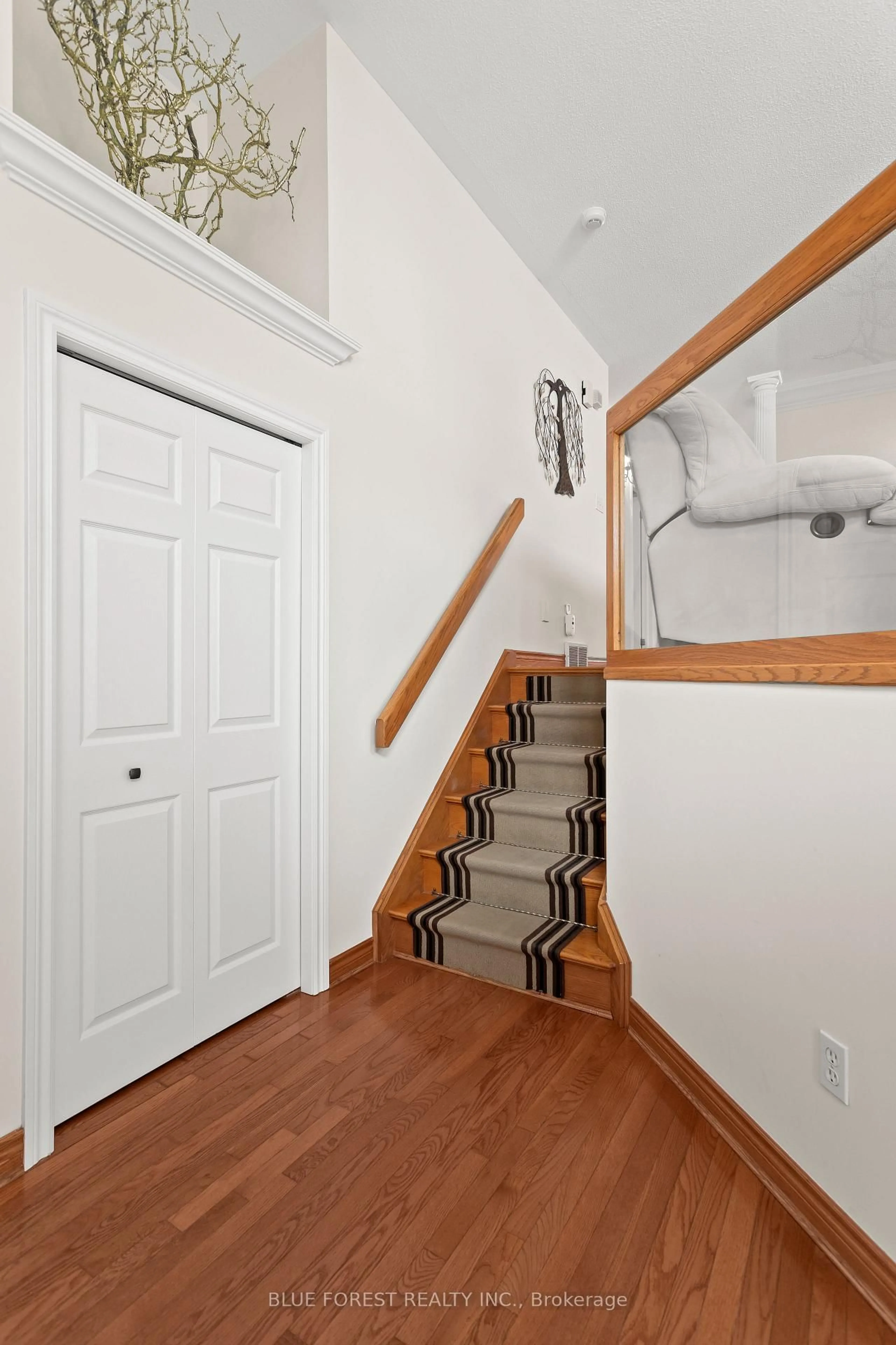 Unknown for 632 Thornwood Dr, London North Ontario N6H 5J6