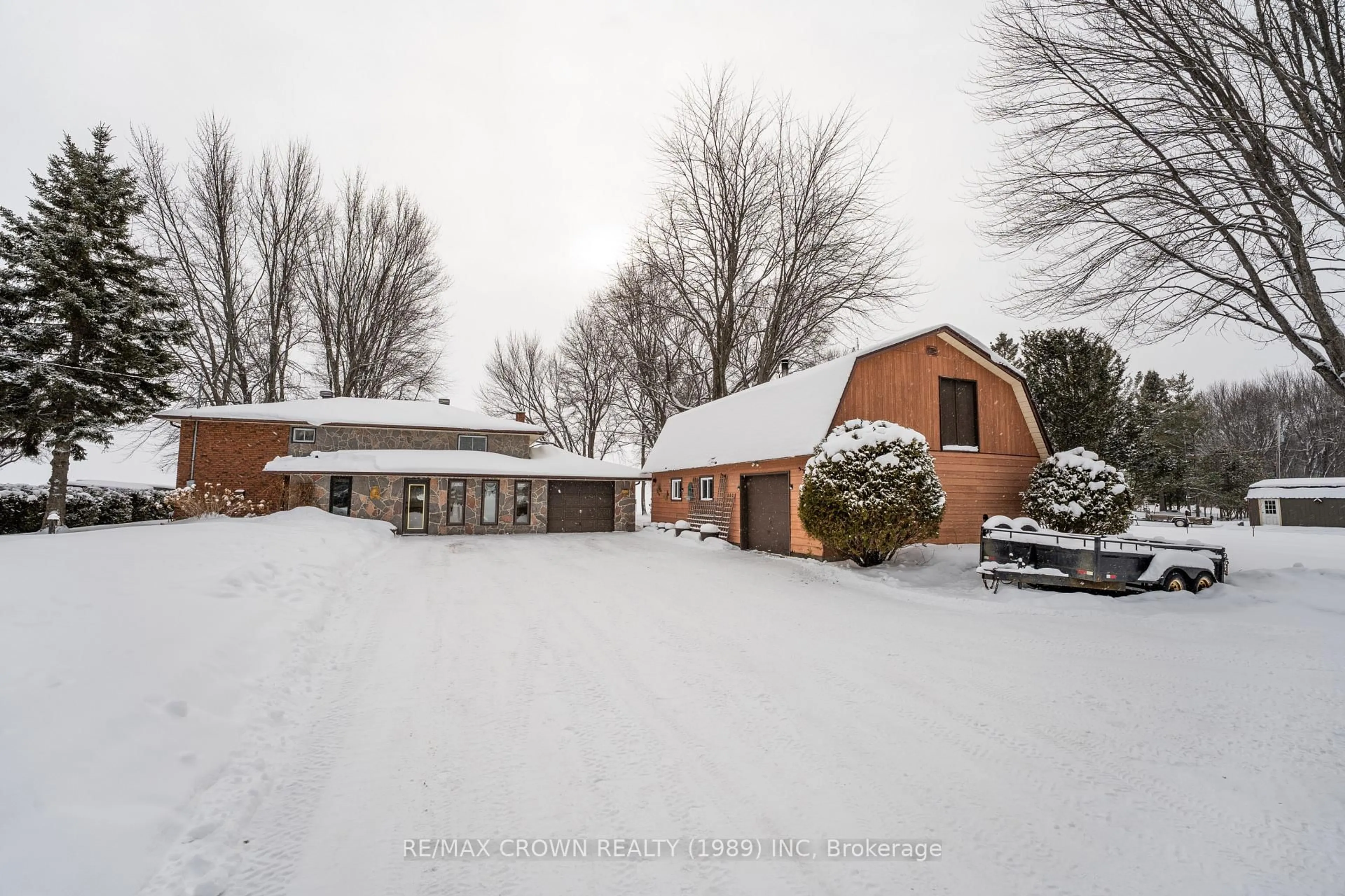 A pic from outside/outdoor area/front of a property/back of a property/a pic from drone, street for 378 Marleau Rd, West Nipissing Ontario P2B 2X1
