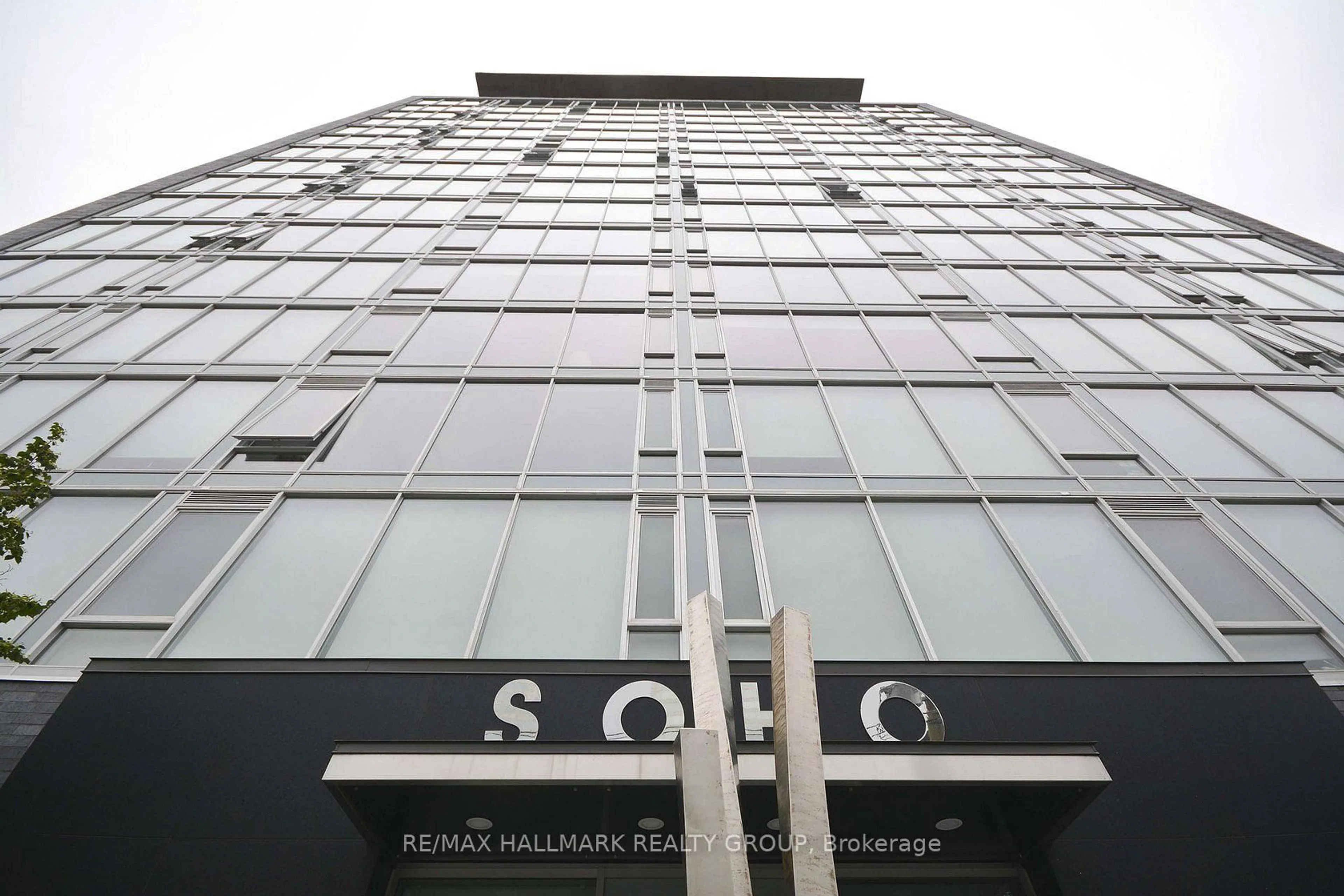 Lobby for 300 Lisgar St #201, Ottawa Ontario K2P 0E2