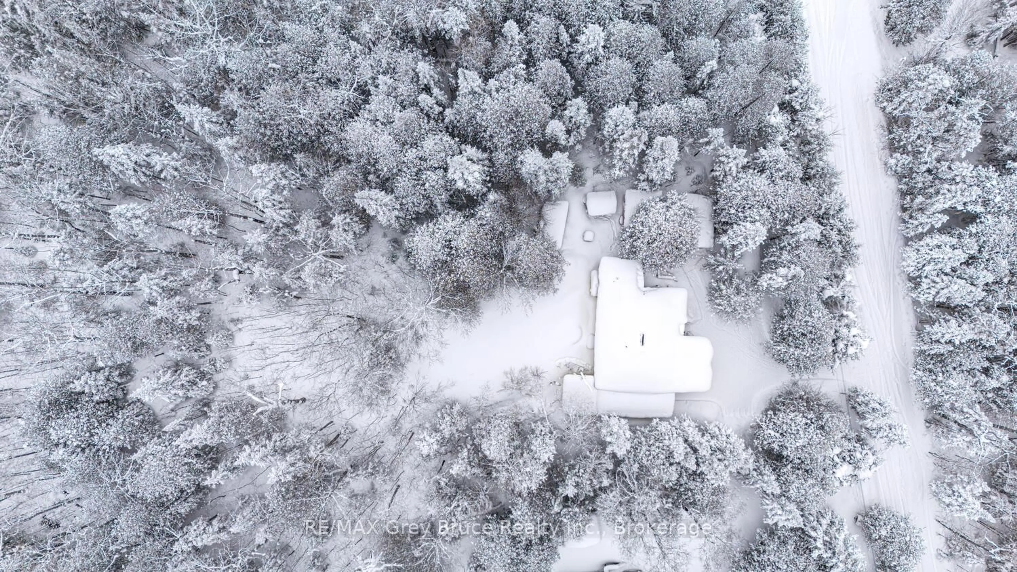 A pic from outside/outdoor area/front of a property/back of a property/a pic from drone, building for 496 Berford Lake Rd, South Bruce Peninsula Ontario N0H 2T0