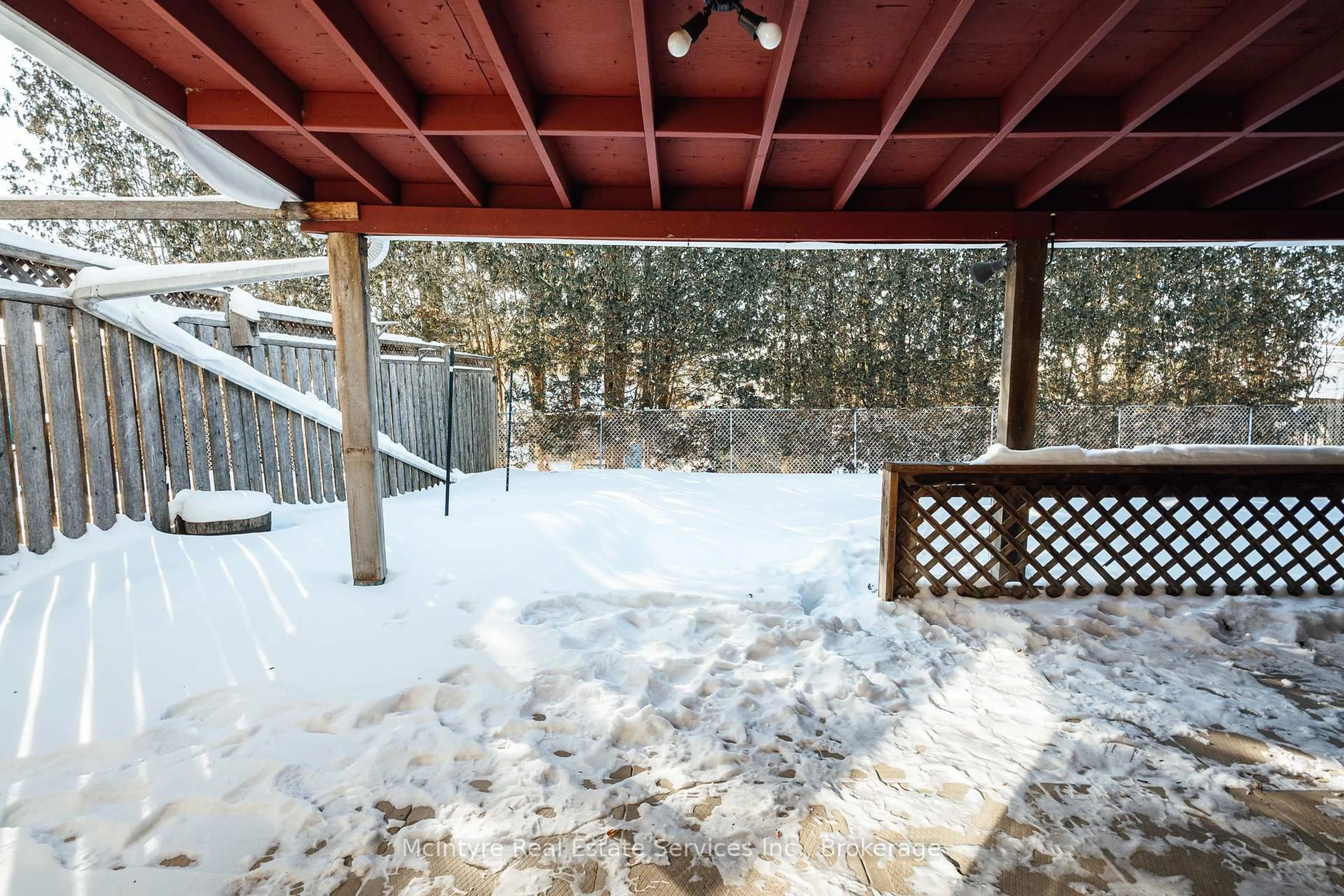 Patio, unknown for 190 Broken Oak Cres, Kitchener Ontario N2N 1N7