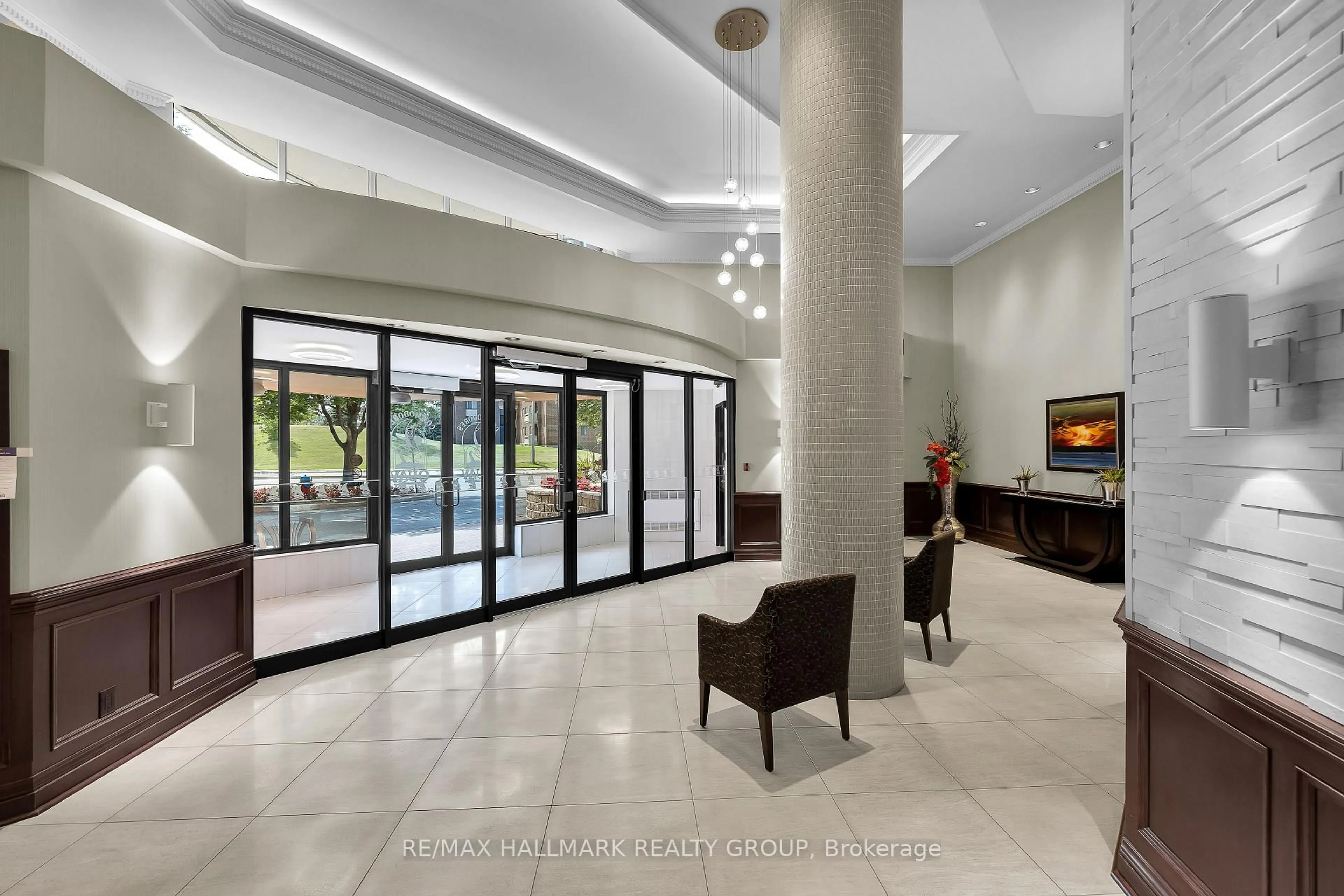 Lobby for 3105 Carling Ave #503, Ottawa Ontario K2H 5A6