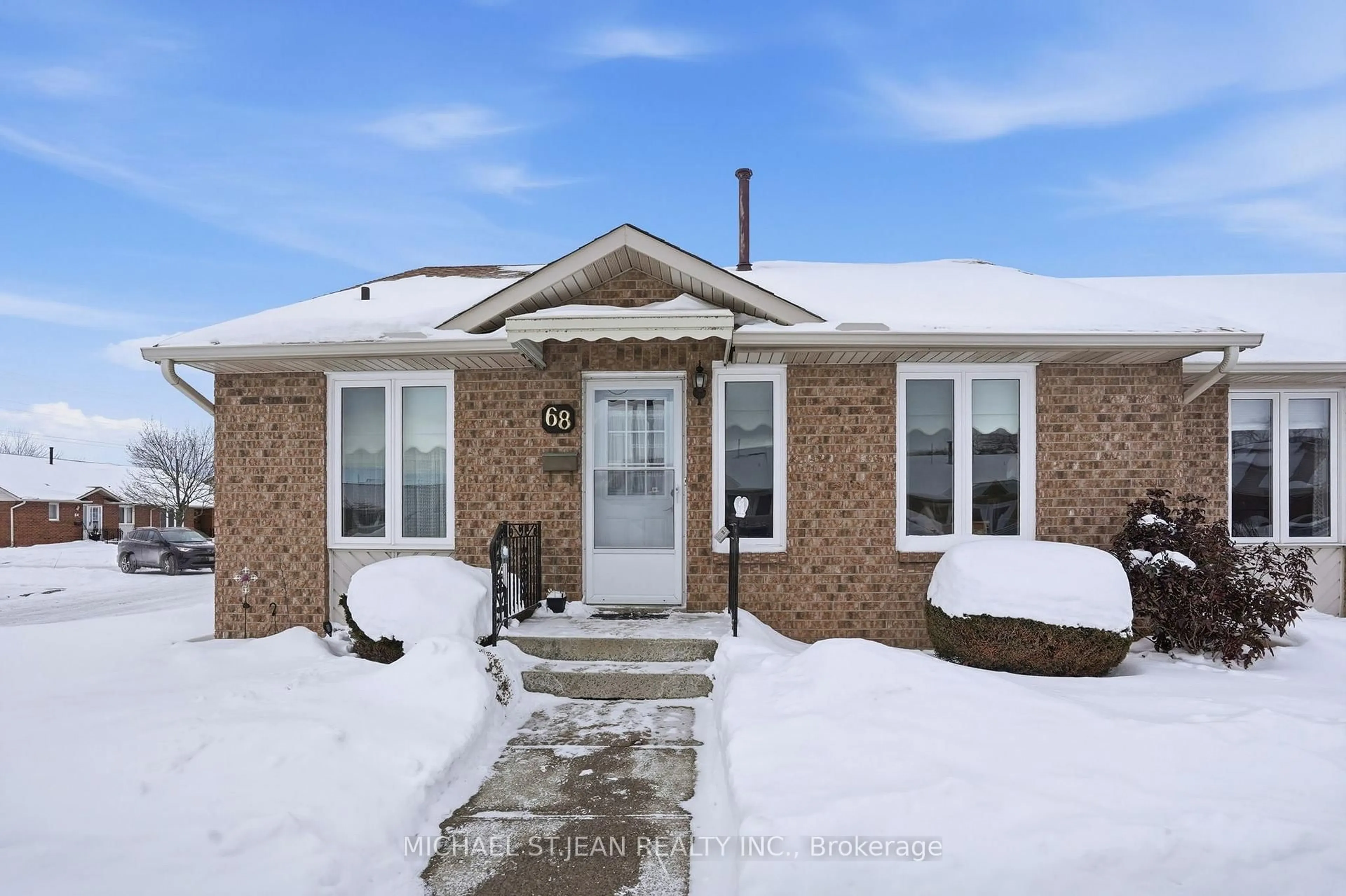 Home with brick exterior material, street for 122 Bunting Rd #68, St. Catharines Ontario L2P 3X7