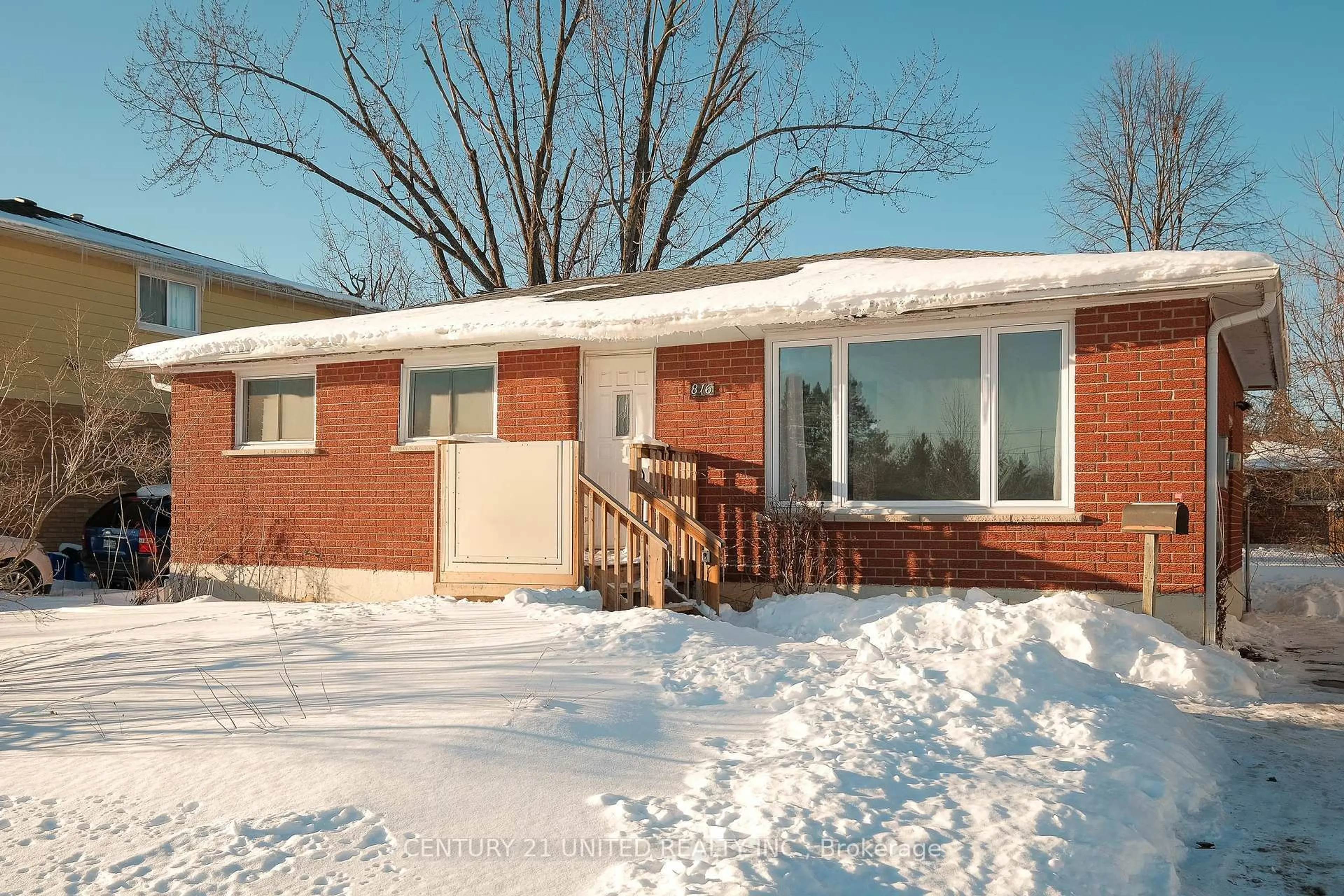 Home with brick exterior material, street for 816 Stocker Rd, Peterborough Ontario K9J 5T3