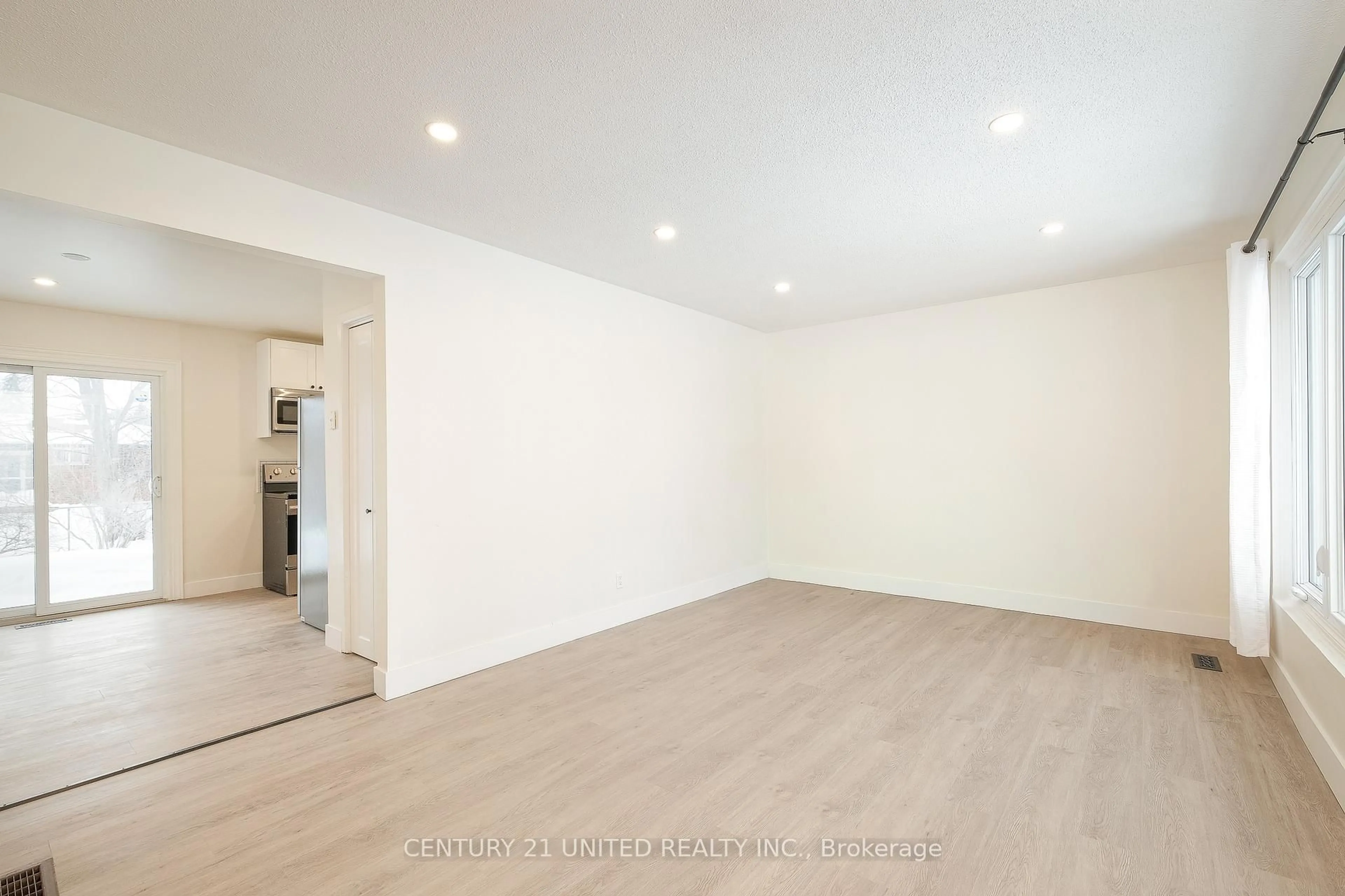 A pic of a room for 816 Stocker Rd, Peterborough Ontario K9J 5T3