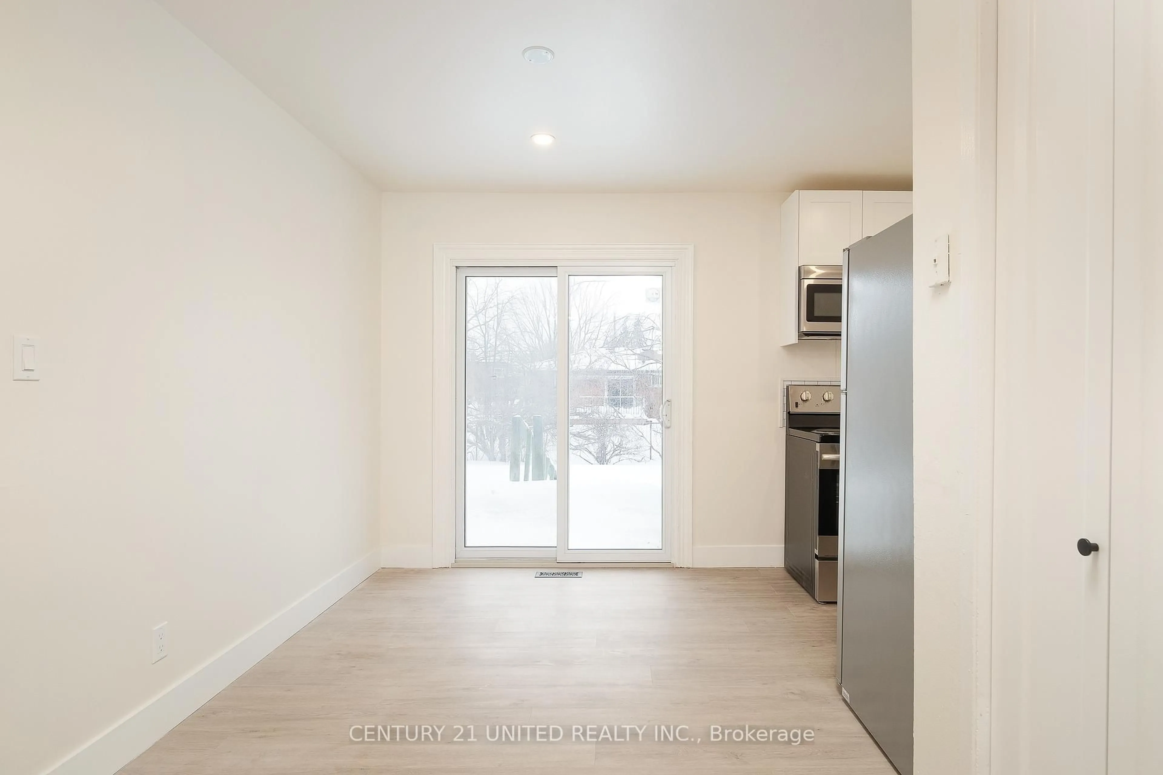 Unknown for 816 Stocker Rd, Peterborough Ontario K9J 5T3