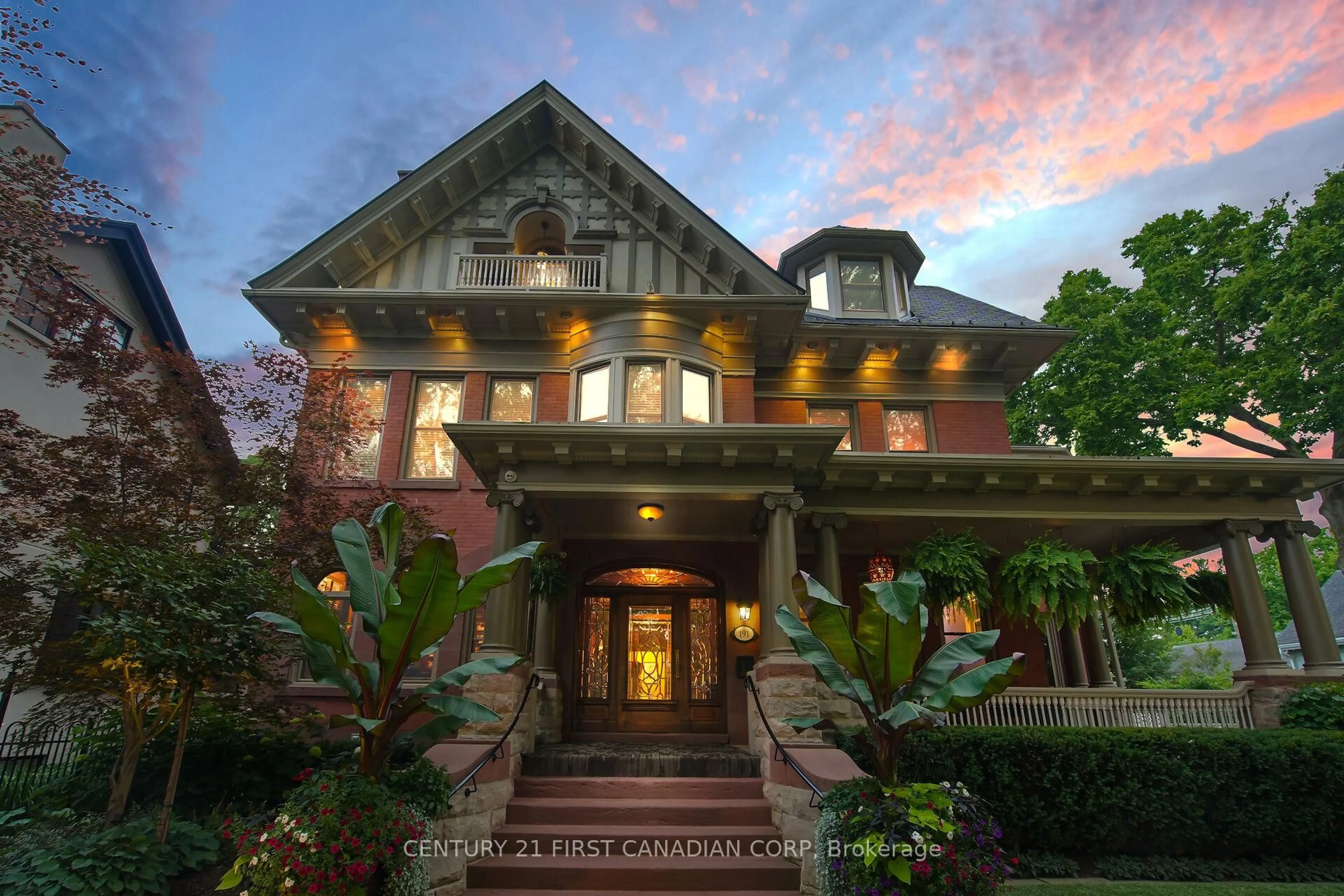 Home with brick exterior material, unknown for 191 Cheapside St, London East Ontario N6A 1Z9