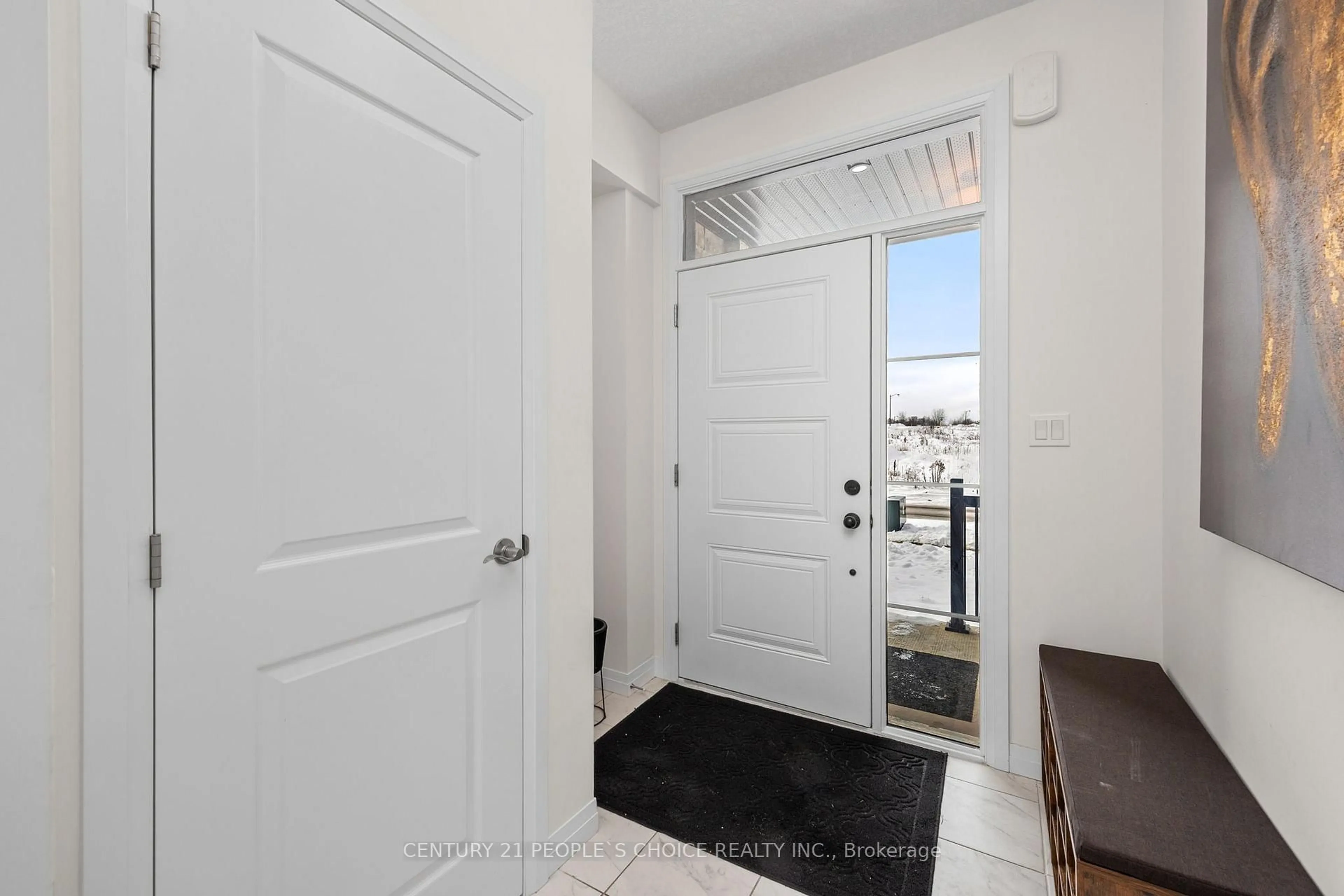 Indoor entryway for 9 Queensbrook Cres, Cambridge Ontario N1S 0E5