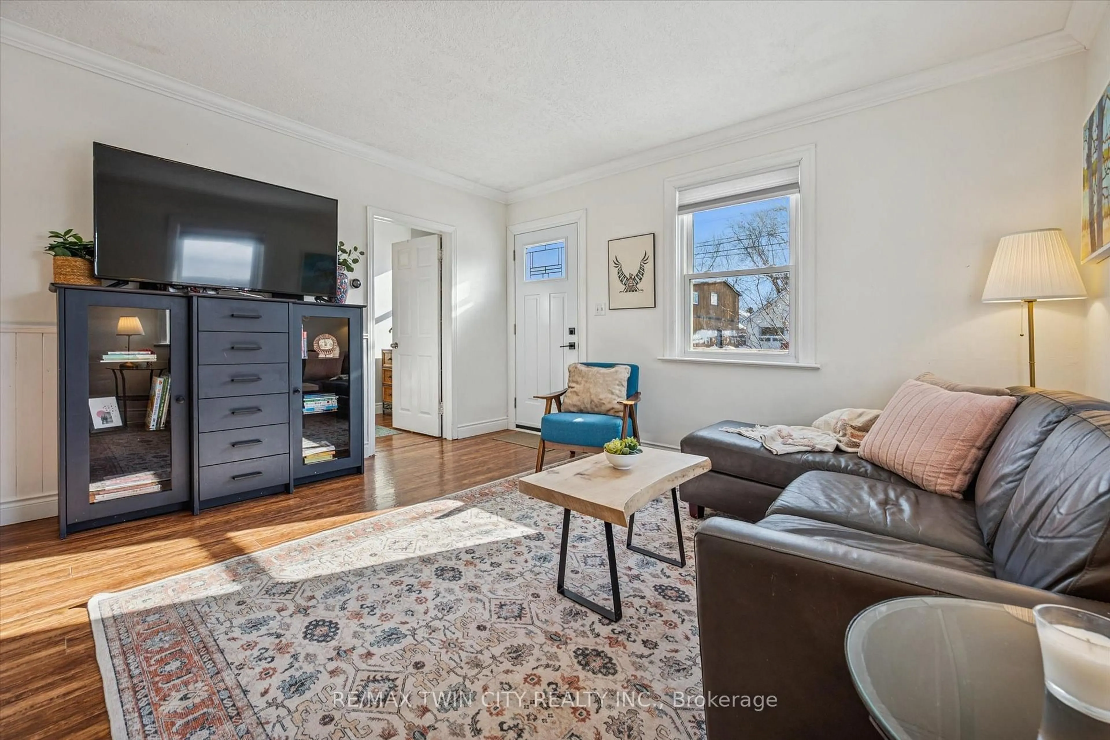 Living room with furniture, unknown for 323 Paisley Rd, Guelph Ontario N1H 2R1