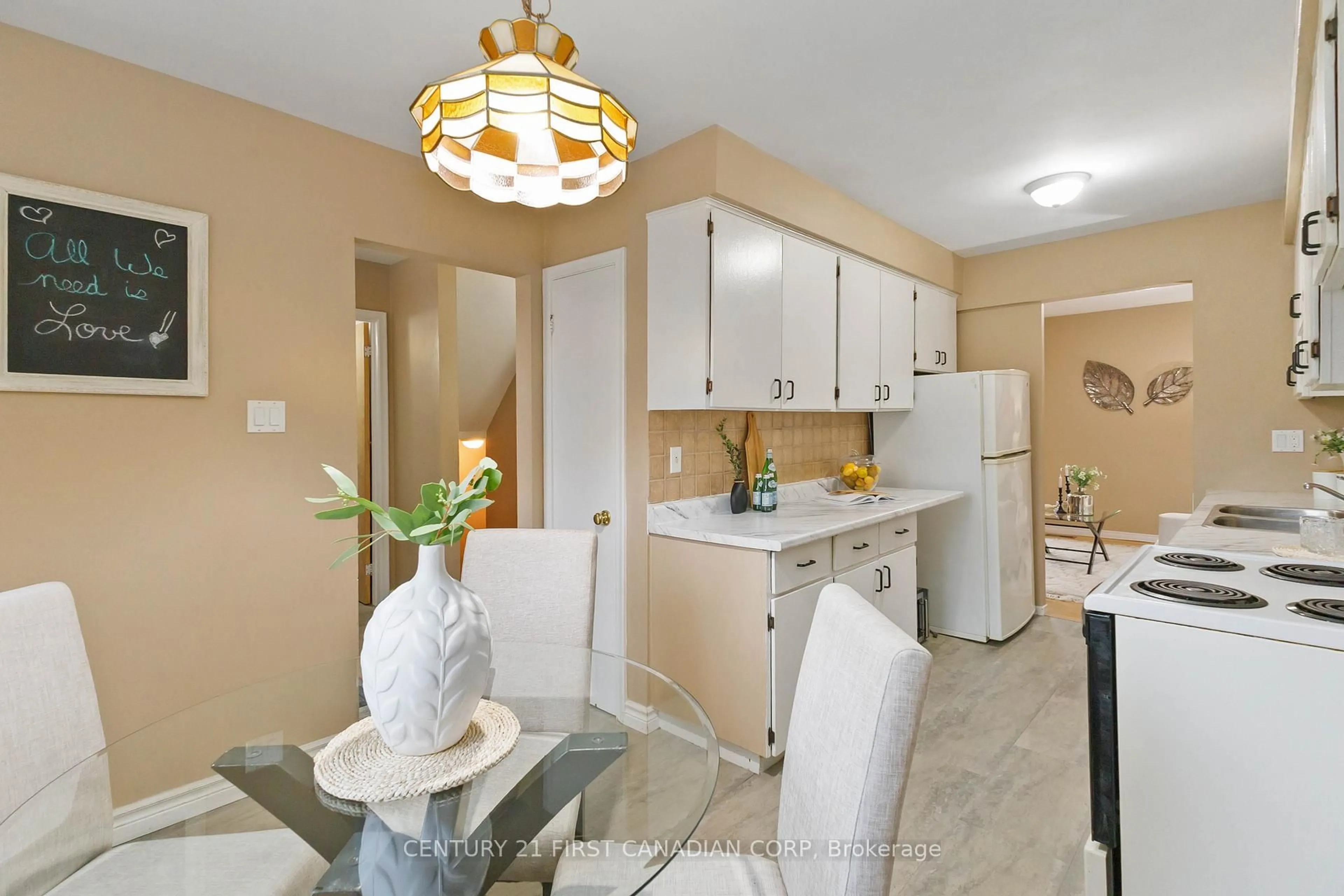 Open concept kitchen, unknown for 165 Boullee St, London East Ontario N5Y 1T9