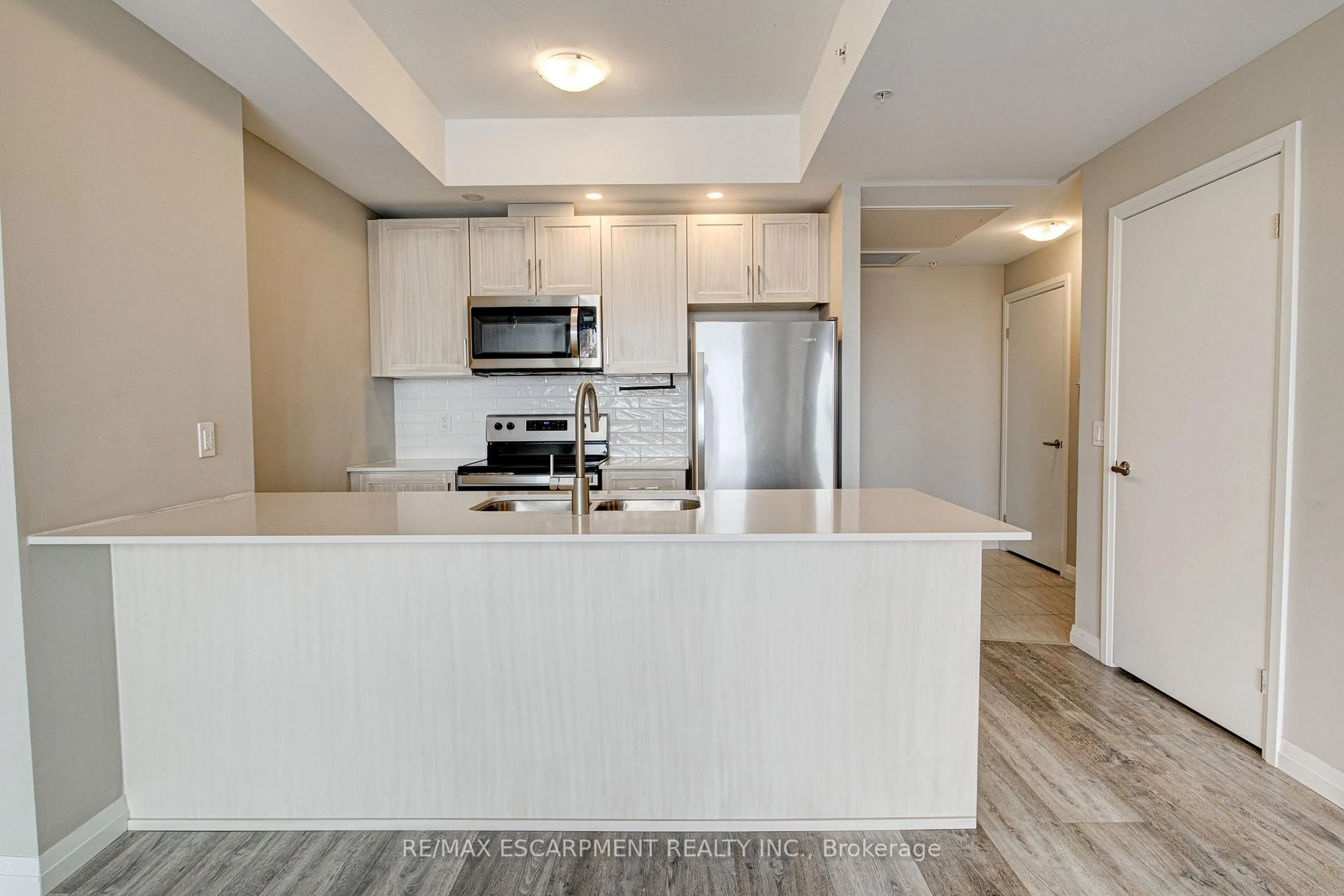 Unknown for 108 Garment St #1007, Waterloo Ontario N2G 0E2