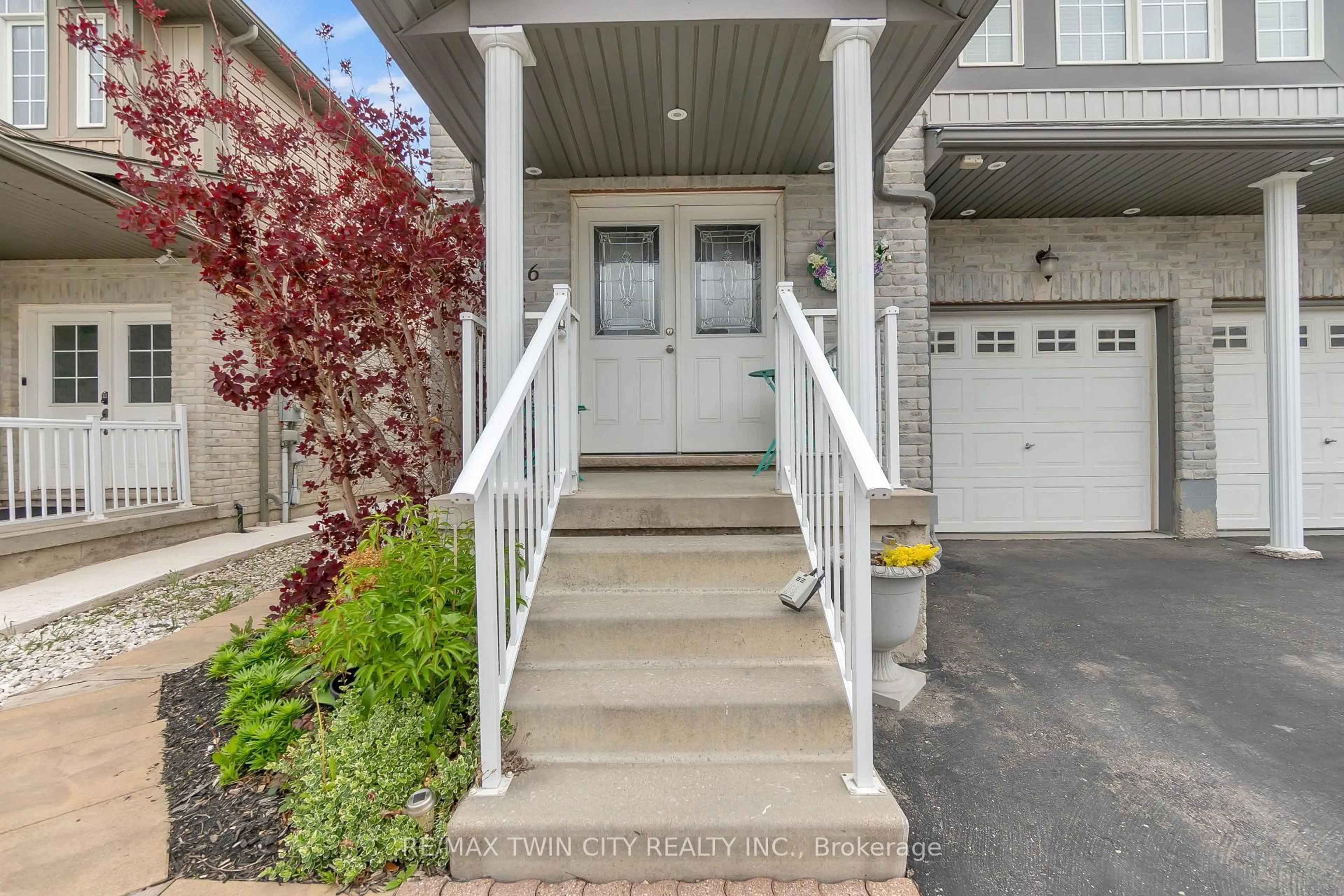 Unknown for 46 Woodbine Ave, Kitchener Ontario N2R 1V1