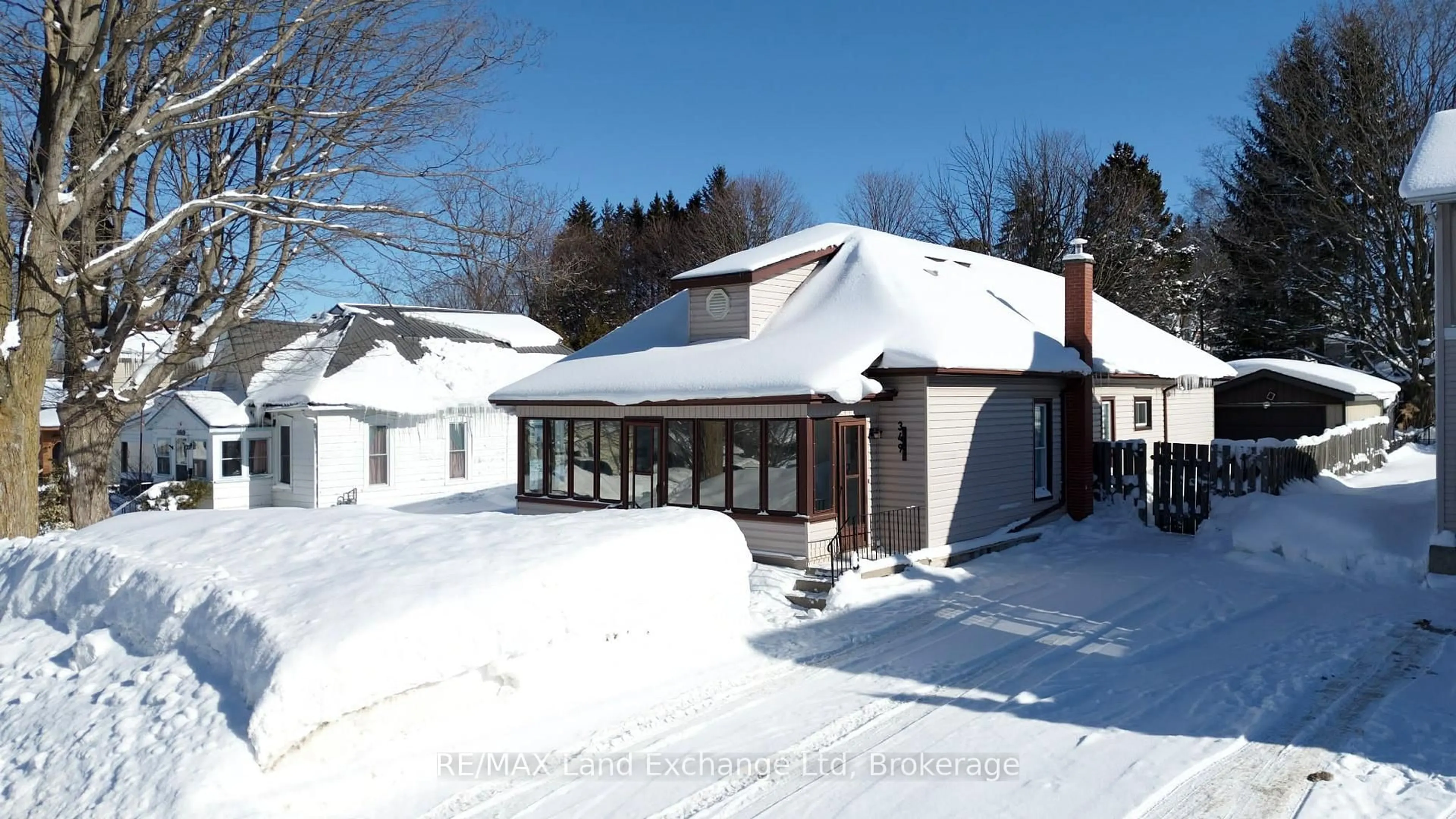 A pic from outside/outdoor area/front of a property/back of a property/a pic from drone, street for 349 Shuter St, North Huron Ontario N0G 2W0