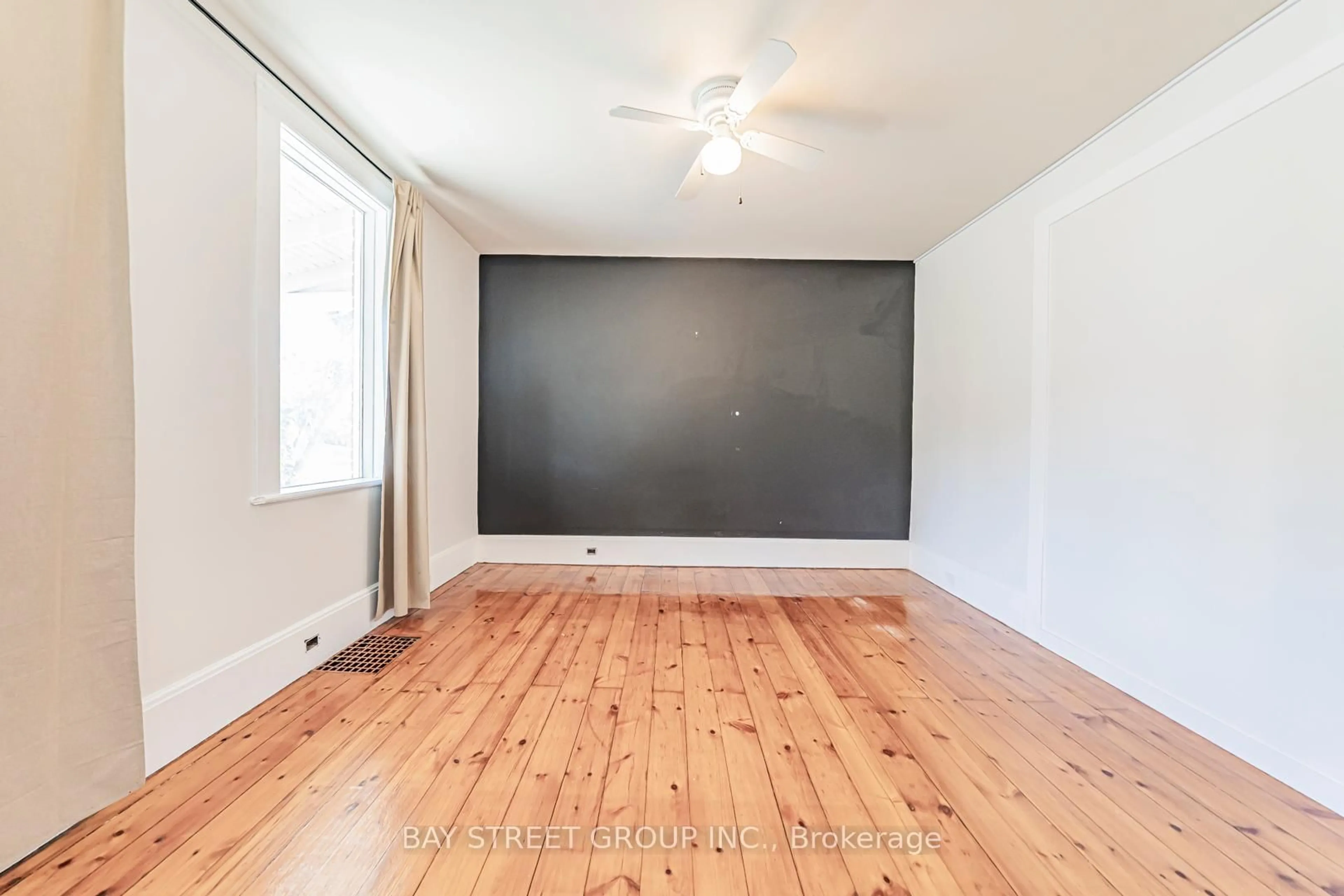 A pic of a room for 64 Sherbourne St, Port Hope Ontario L1A 1H2