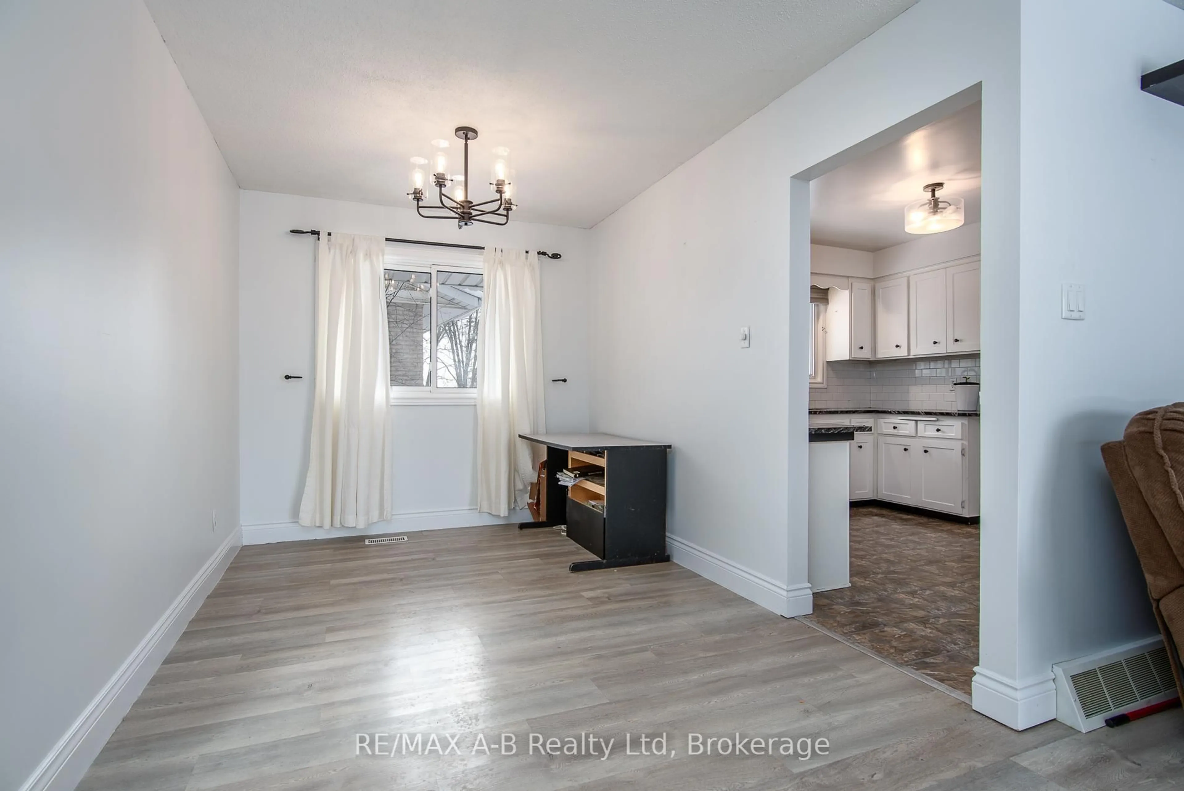 Unknown for 113 Hastings Crt, Wilmot Ontario N3A 2T4