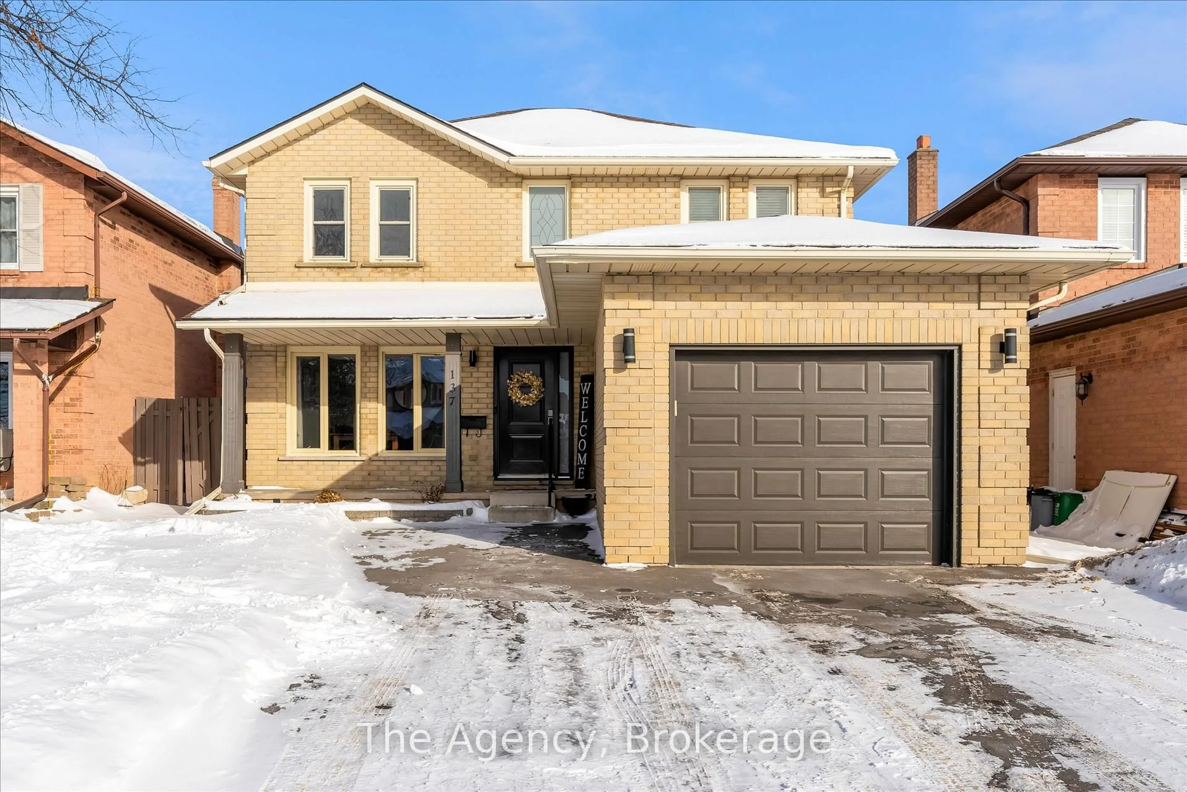 Home with brick exterior material, street for 137 Northwood Dr, Welland Ontario L3C 6S4