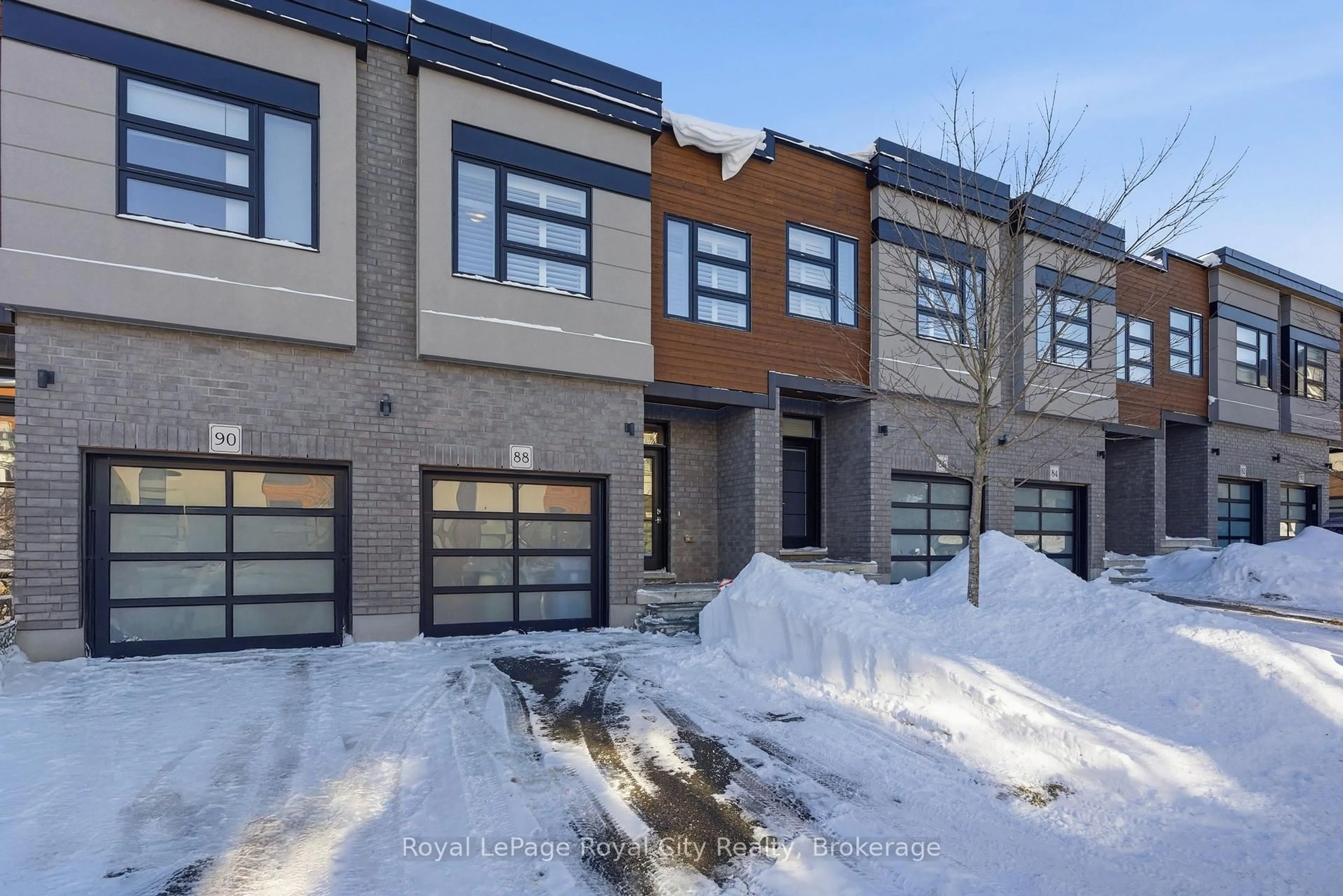 Home with brick exterior material, street for 60 Arkell Rd #88, Guelph Ontario N1L 1G8