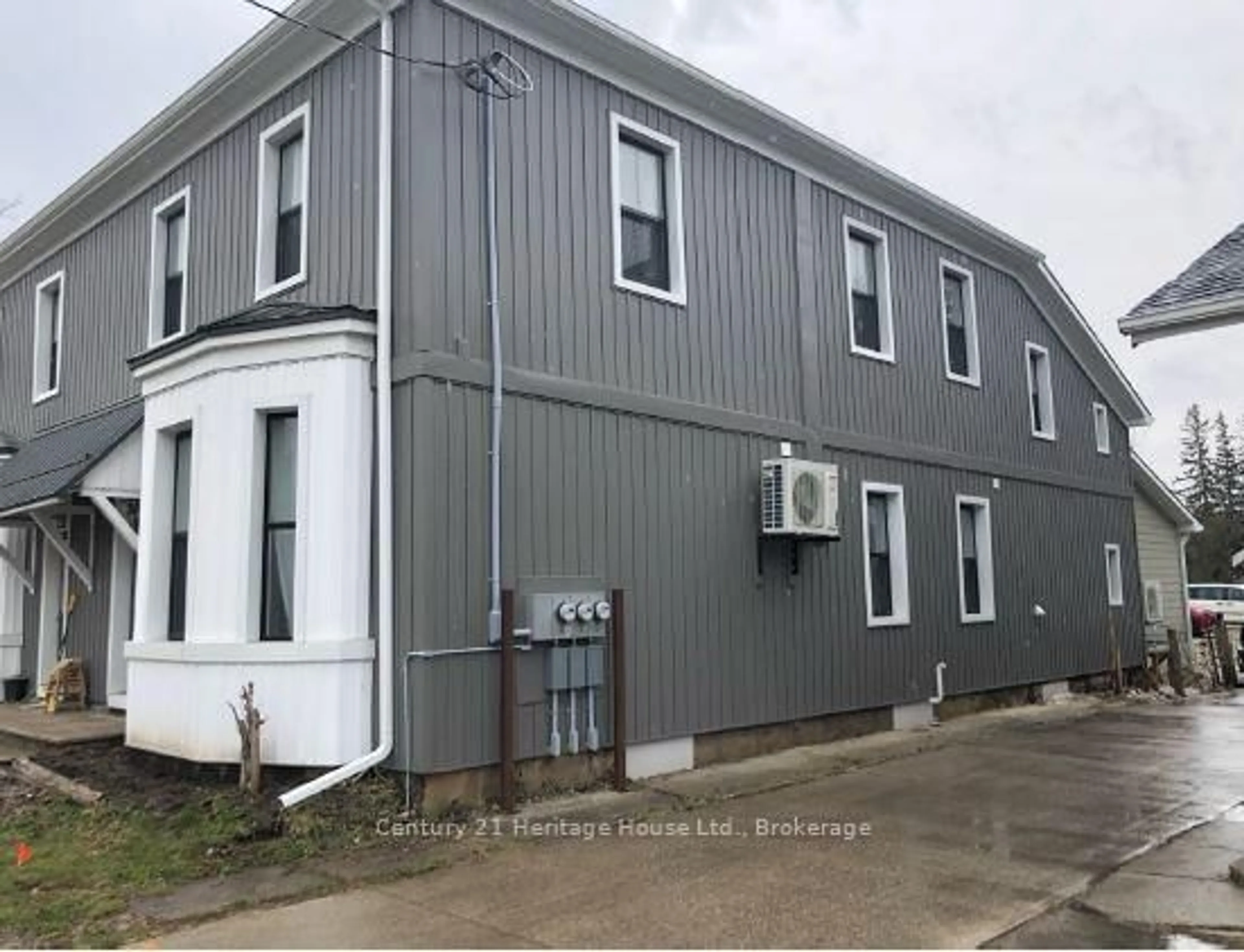 Unknown for 239-249 Main St, Wellington North Ontario N0G 2L1