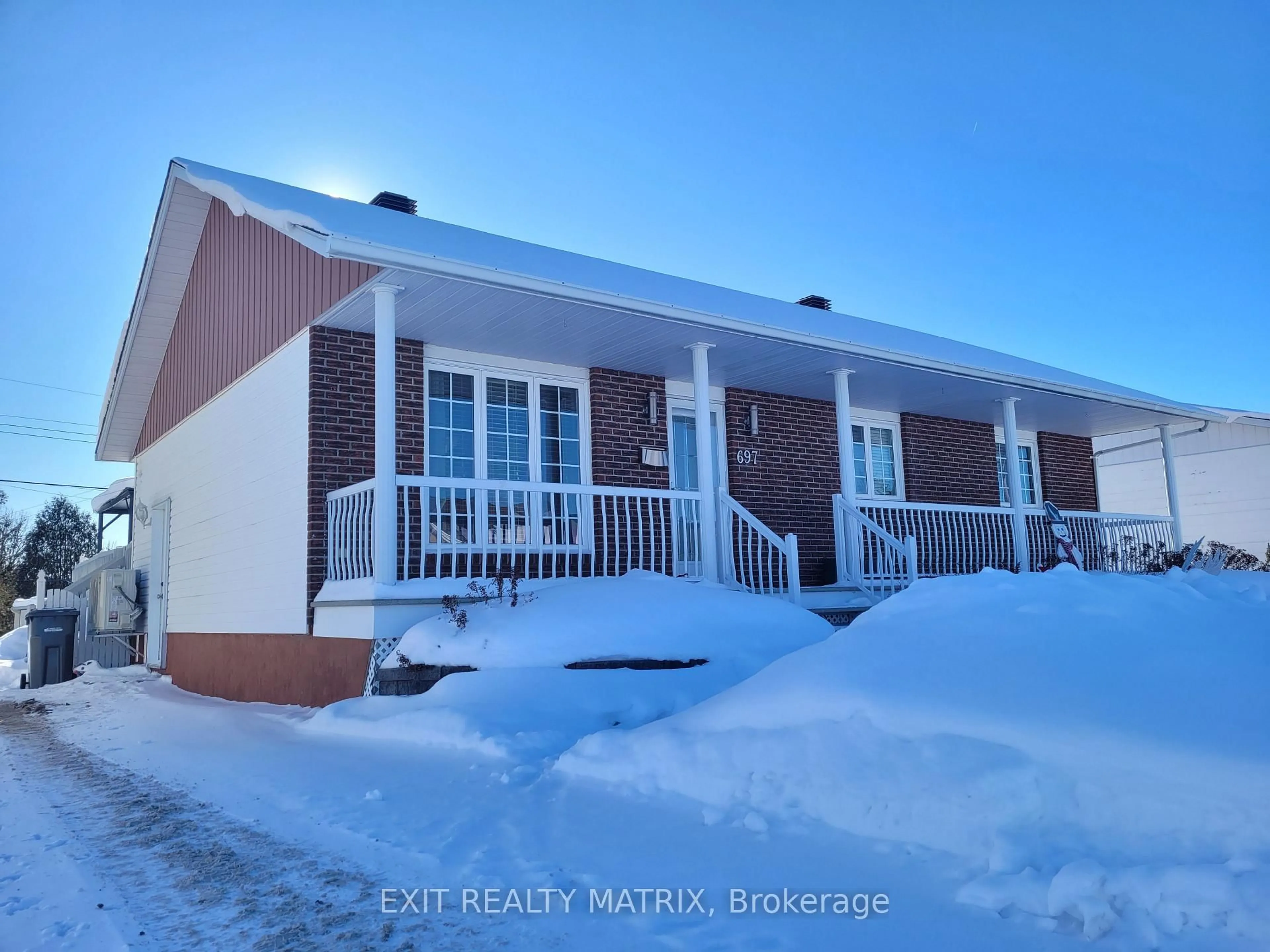 Unknown for 697 Omer St, Hawkesbury Ontario K6A 3G1