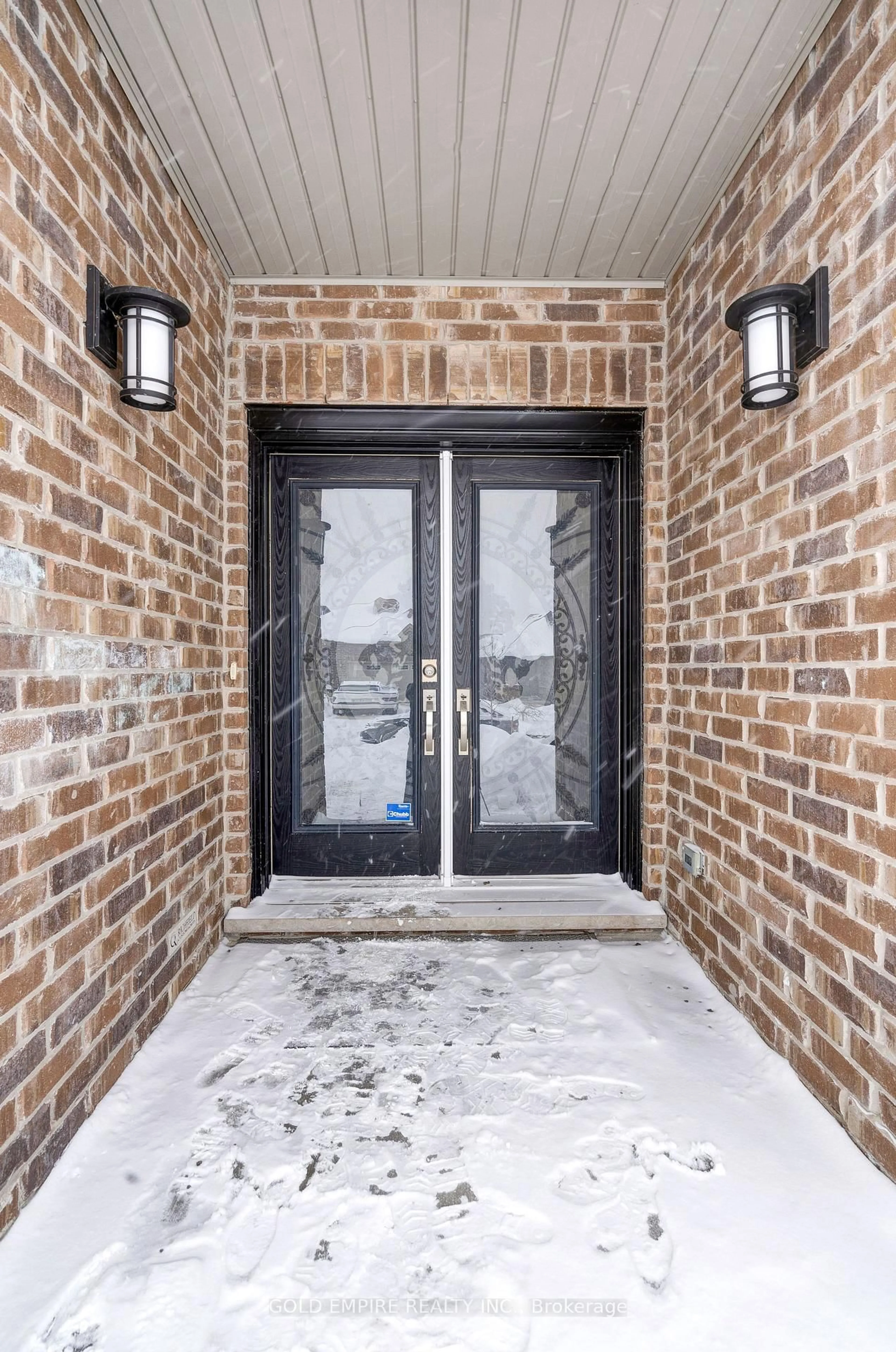 Indoor entryway for 2605 Seven Oaks Rdge, London South Ontario N6M 0E8